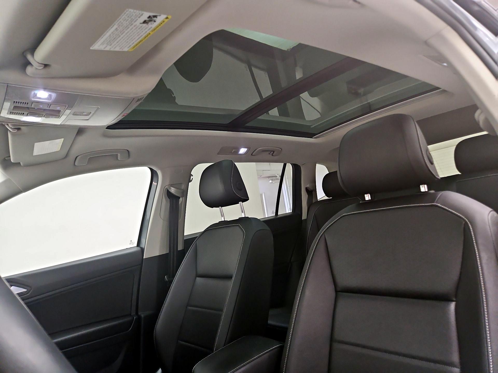 Thumbnail: 2021 Volkswagen Tiguan - 19