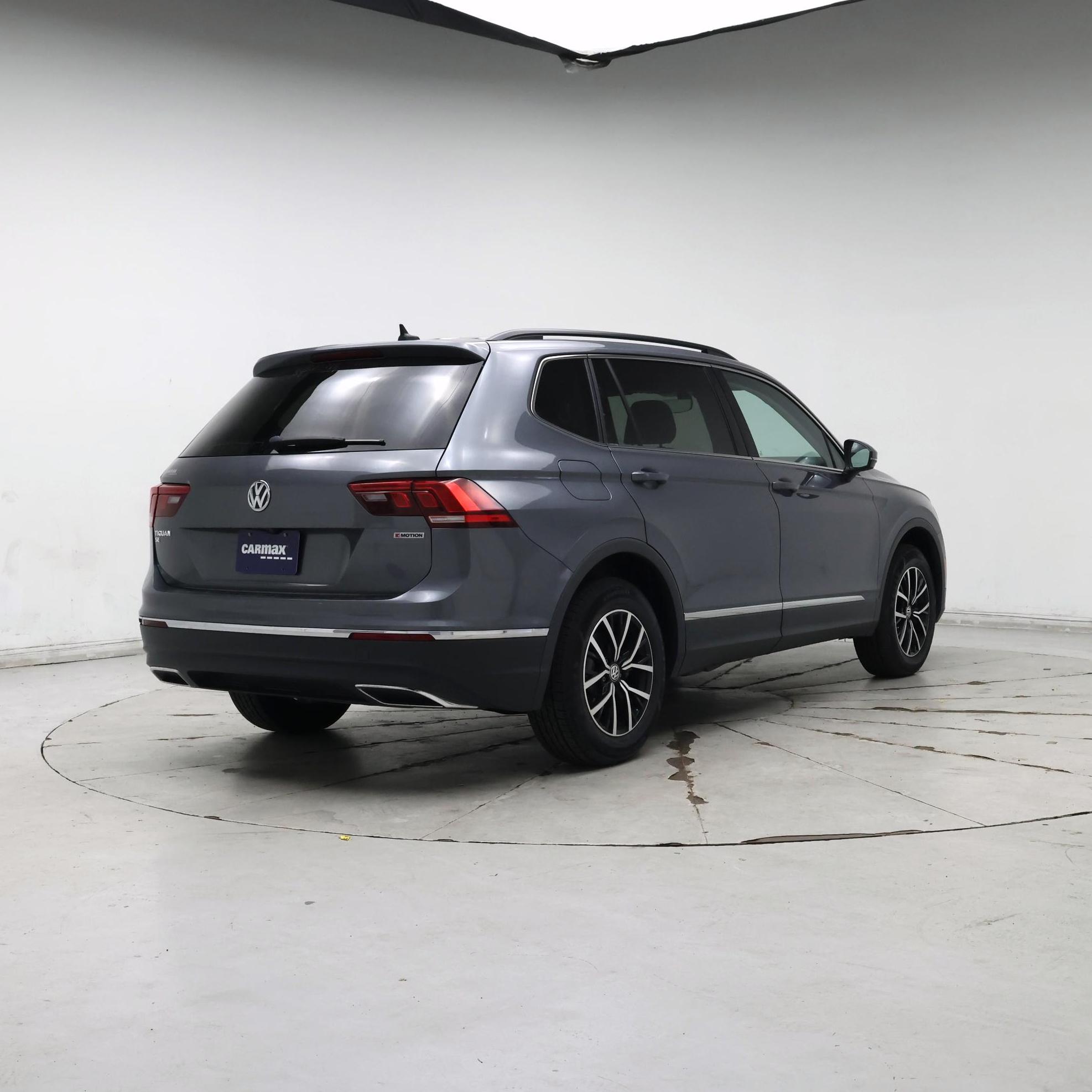 Thumbnail: 2021 Volkswagen Tiguan - 8