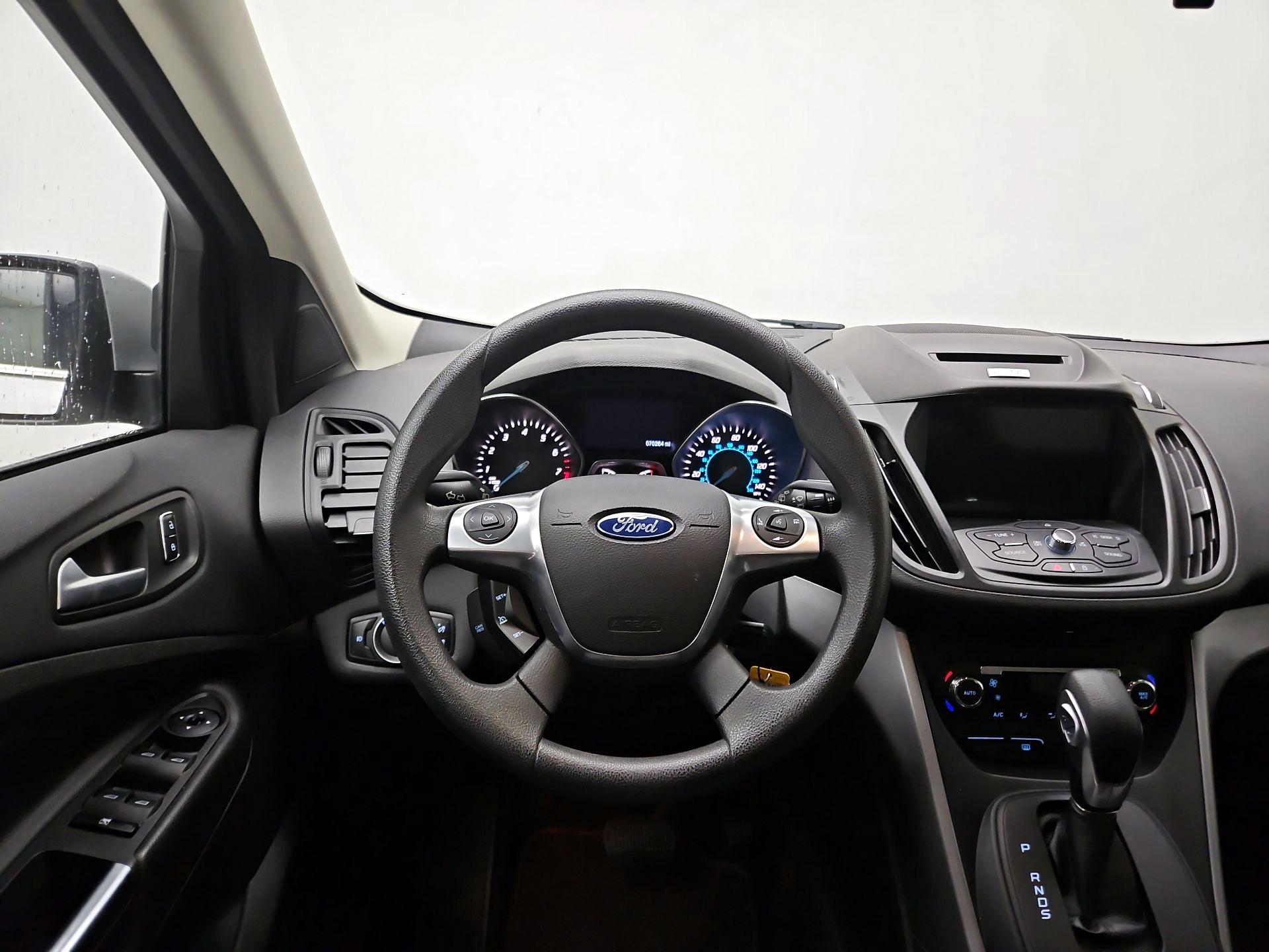 Thumbnail: 2016 Ford Escape - 10