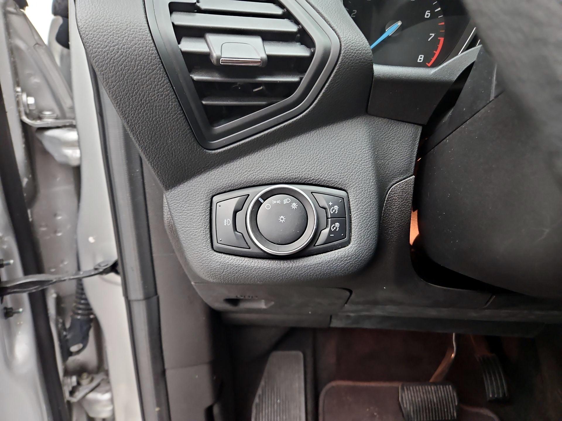 Thumbnail: 2016 Ford Escape - 13