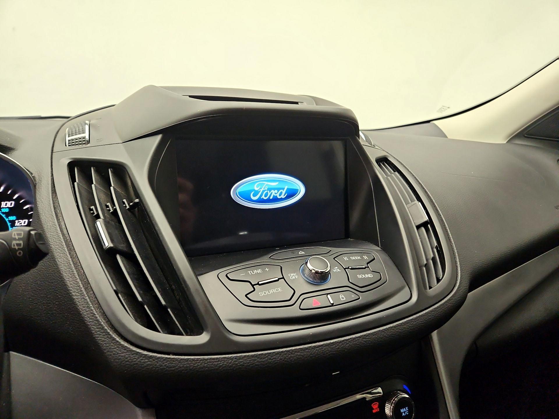 Thumbnail: 2016 Ford Escape - 14