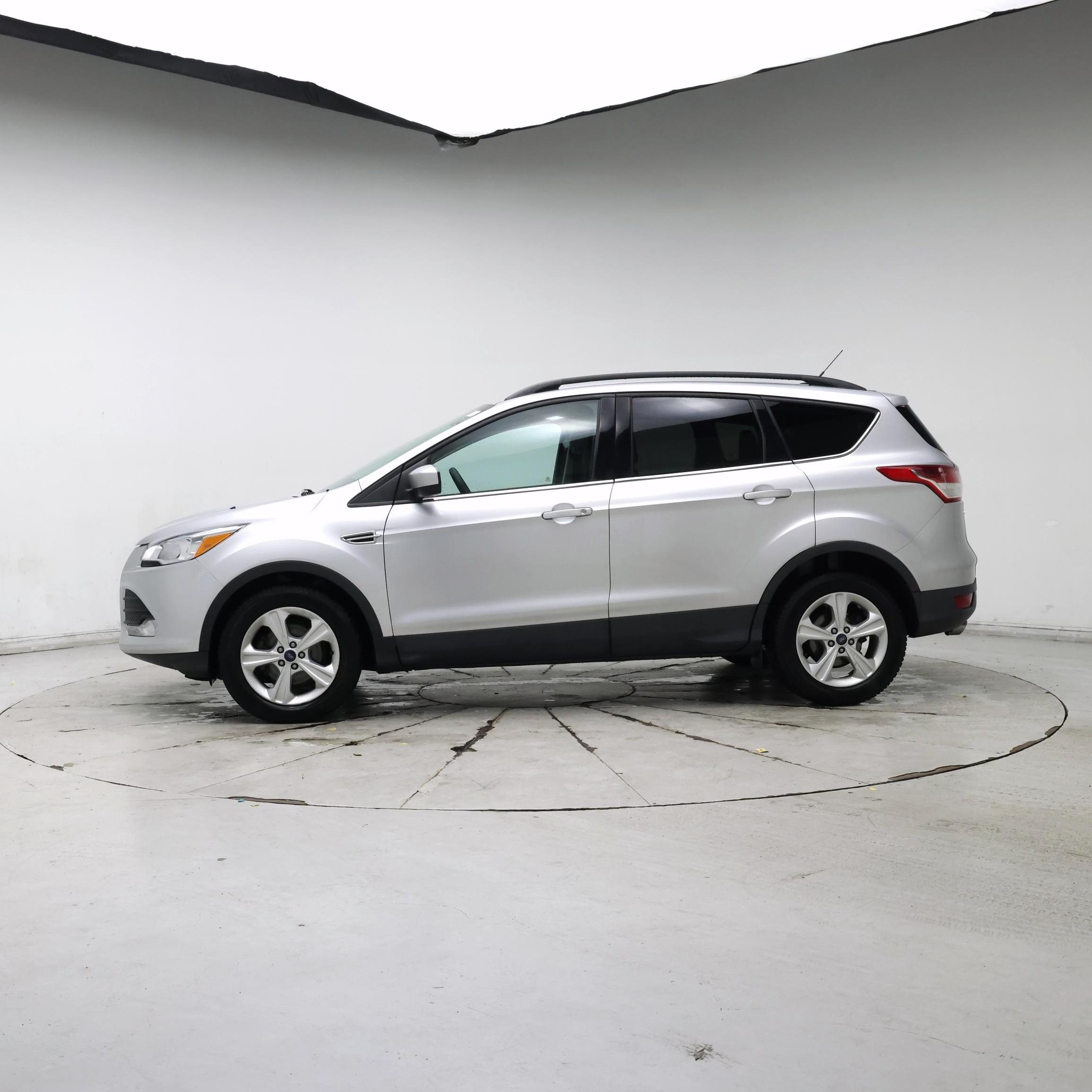 Thumbnail: 2016 Ford Escape - 3