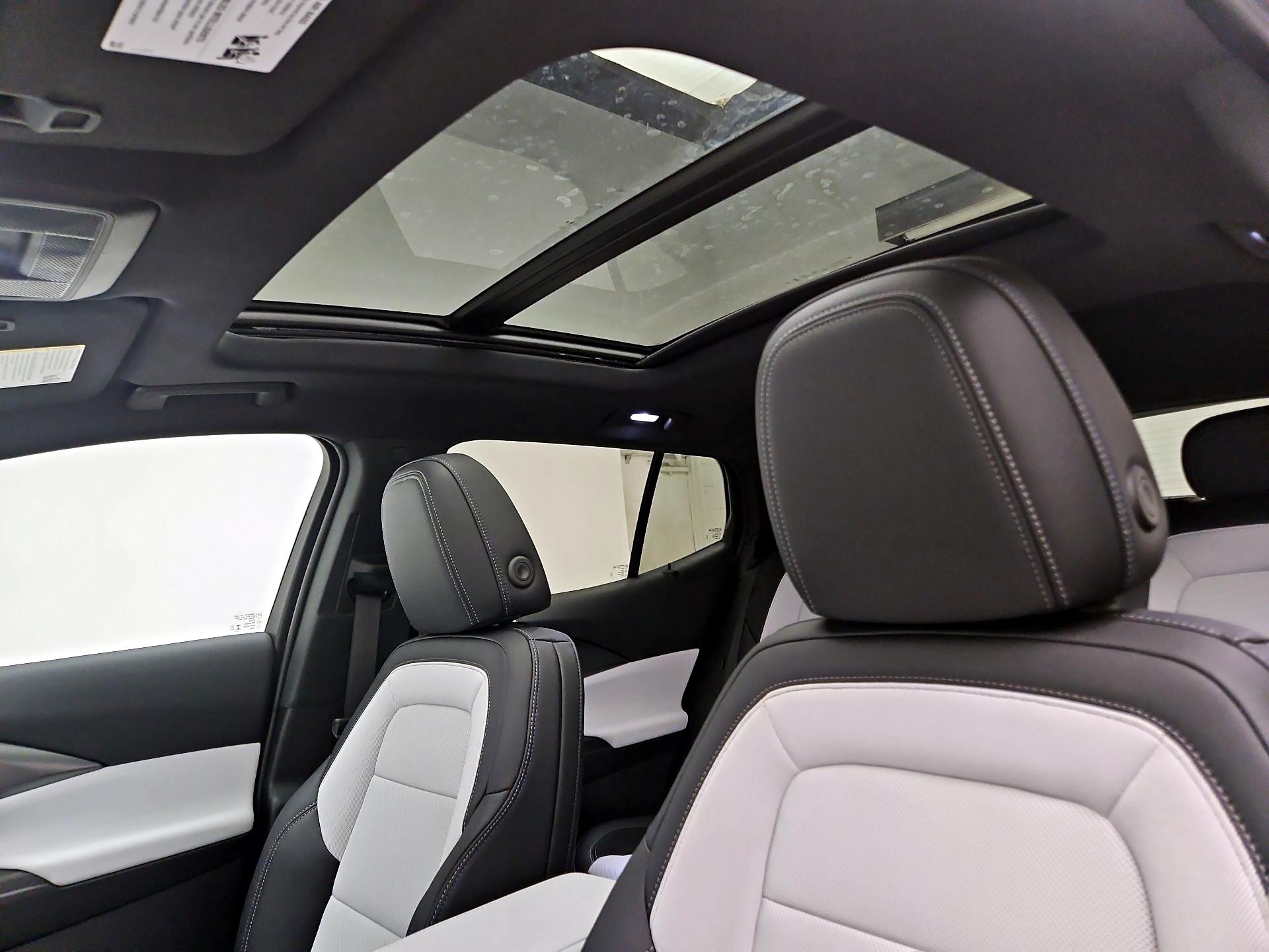 Thumbnail: 2025 Chevrolet Equinox - 19