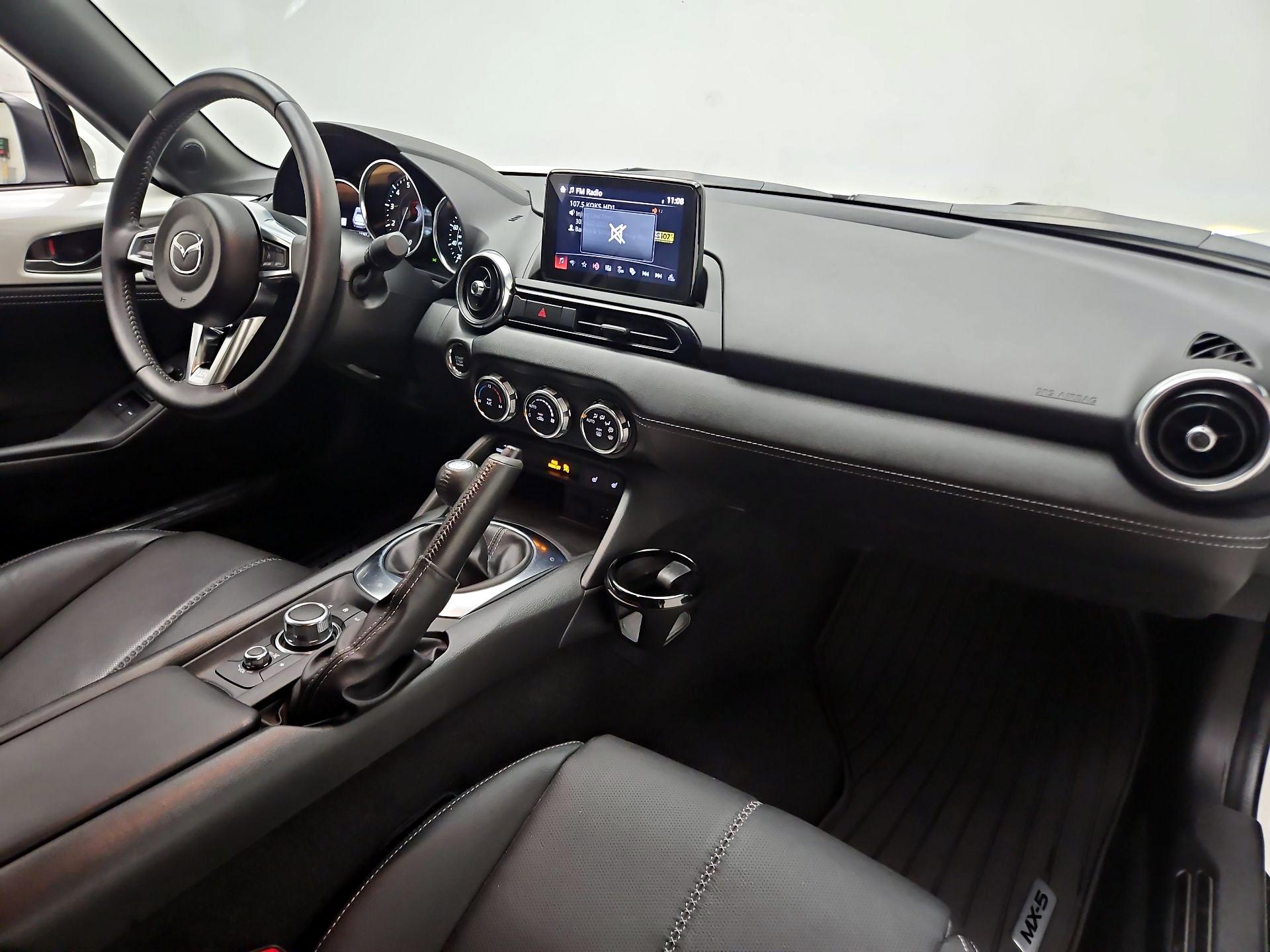 Thumbnail: 2022 Mazda MX-5 Miata - 9