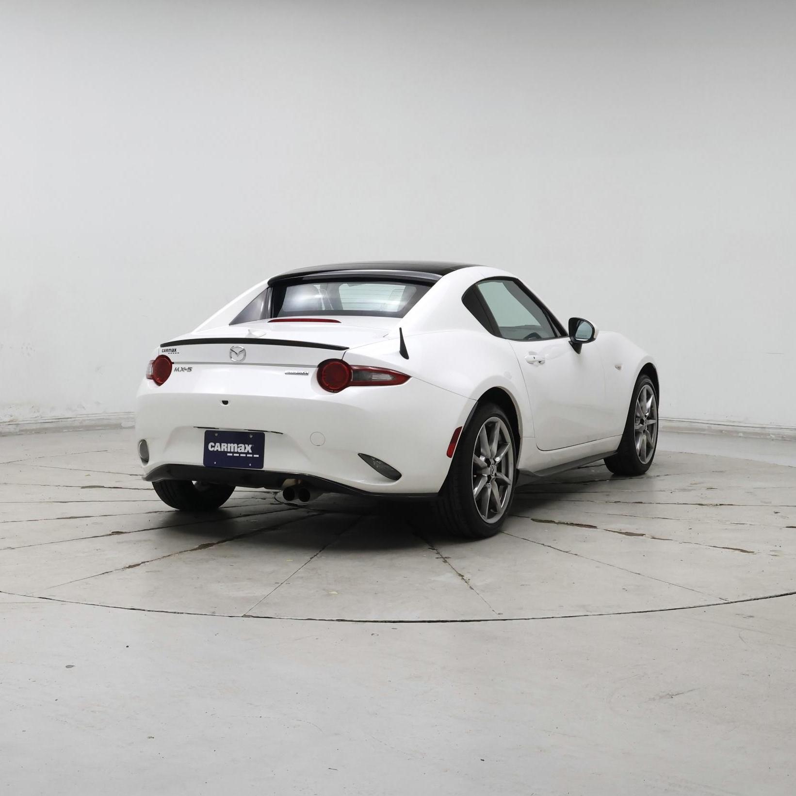 Thumbnail: 2022 Mazda MX-5 Miata - 8