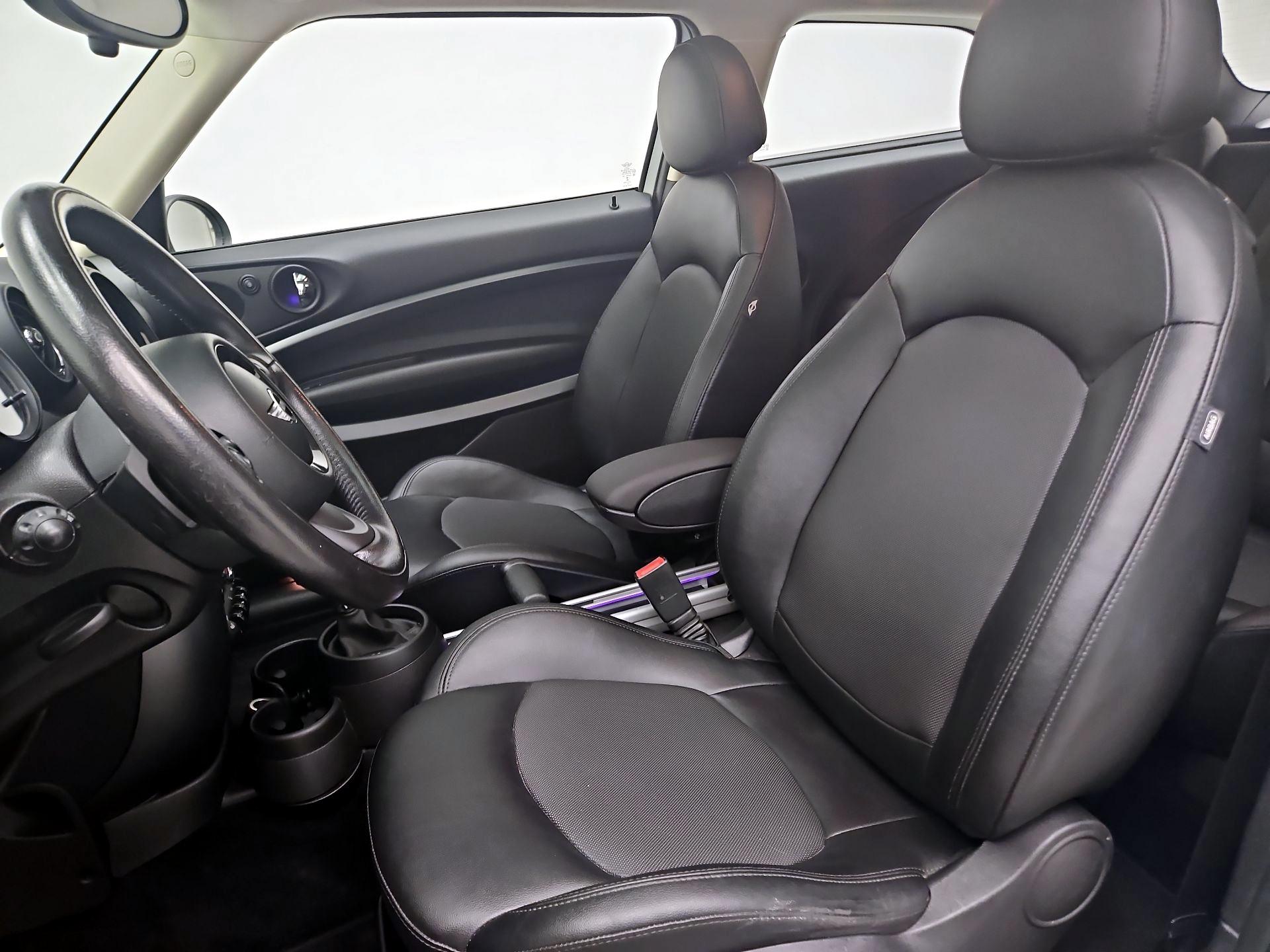 Thumbnail: 2015 MINI Cooper Paceman - 11