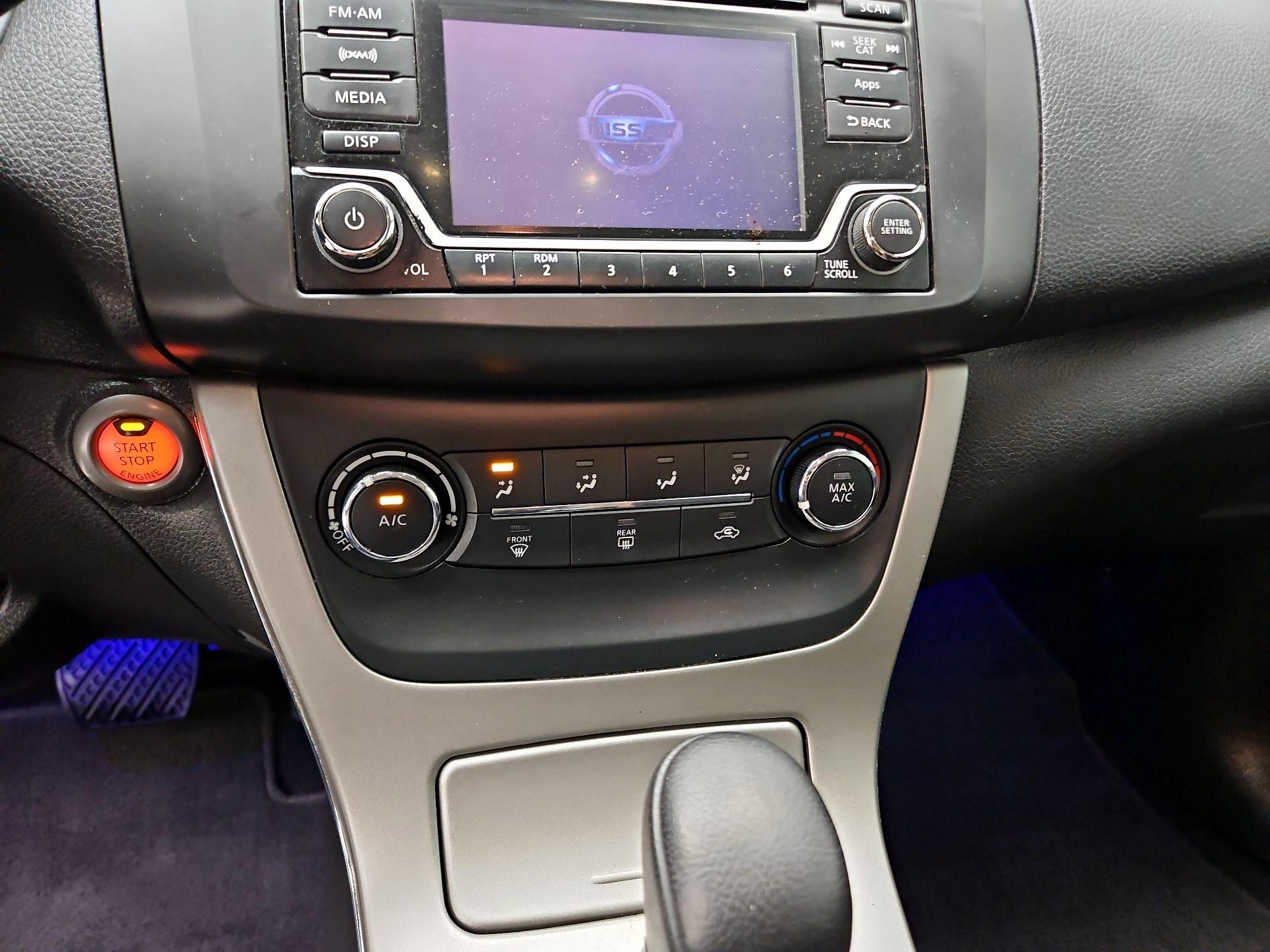 Thumbnail: 2015 Nissan Sentra - 16