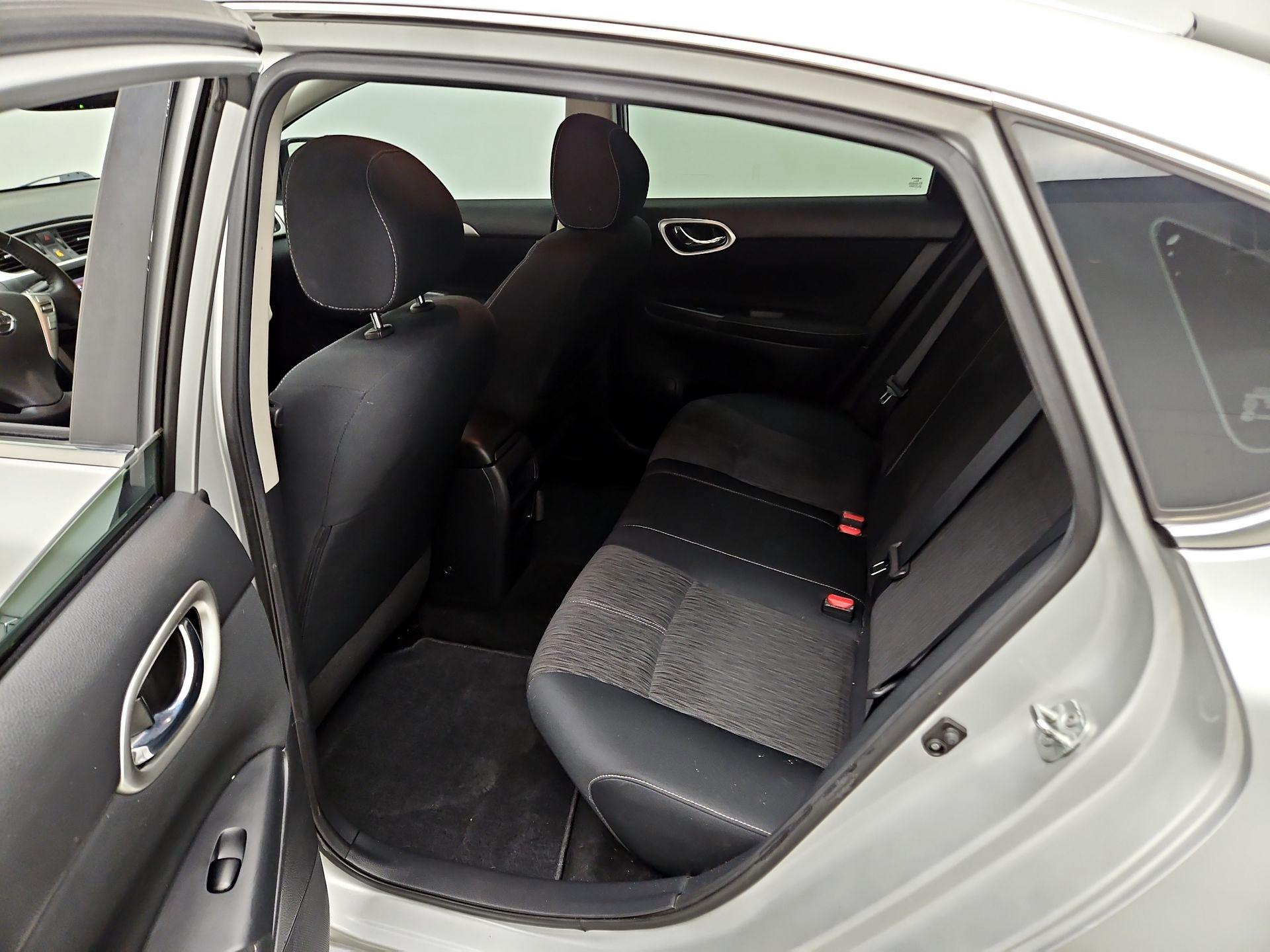Thumbnail: 2015 Nissan Sentra - 19
