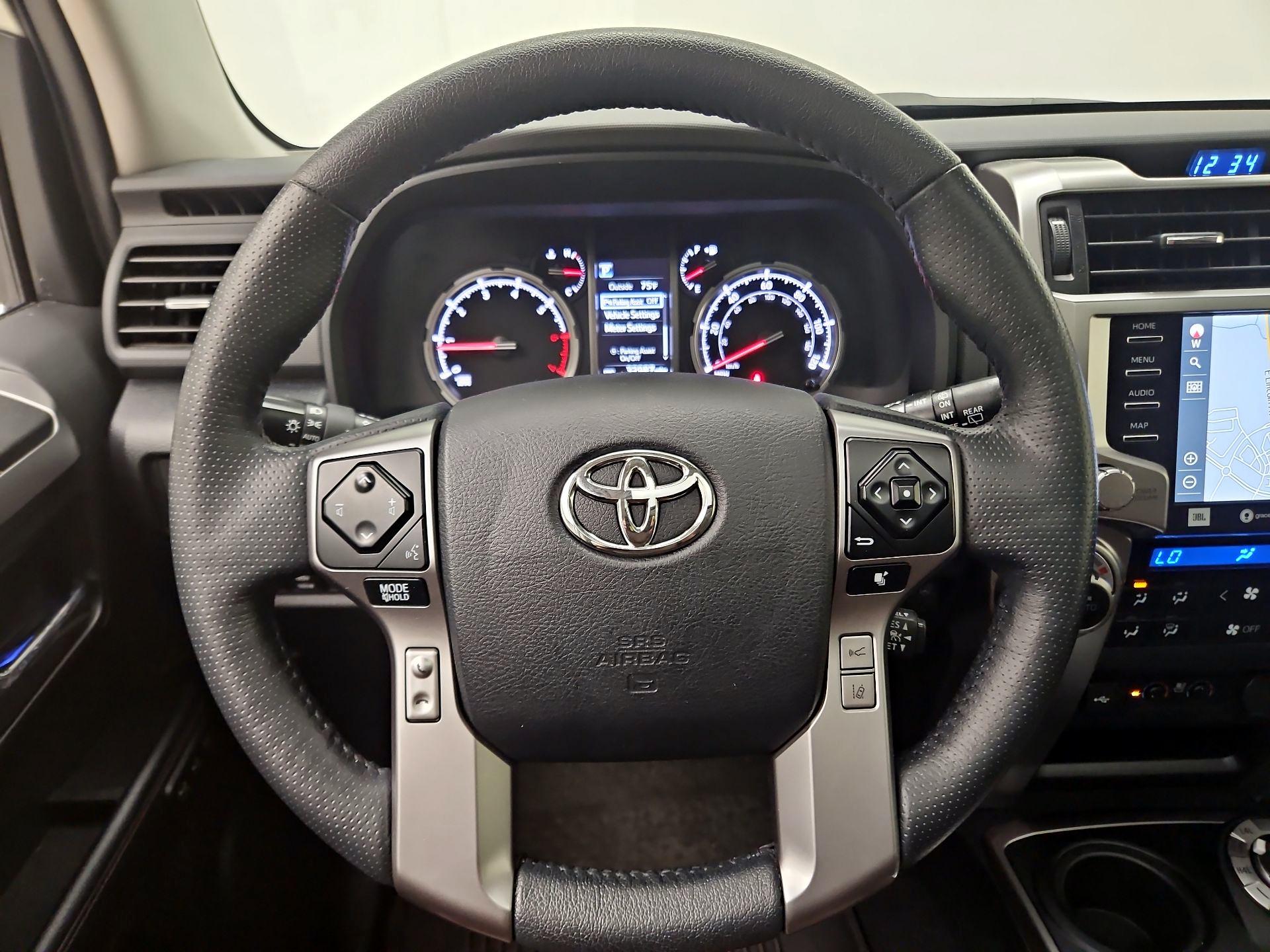 Thumbnail: 2023 Toyota 4Runner - 10