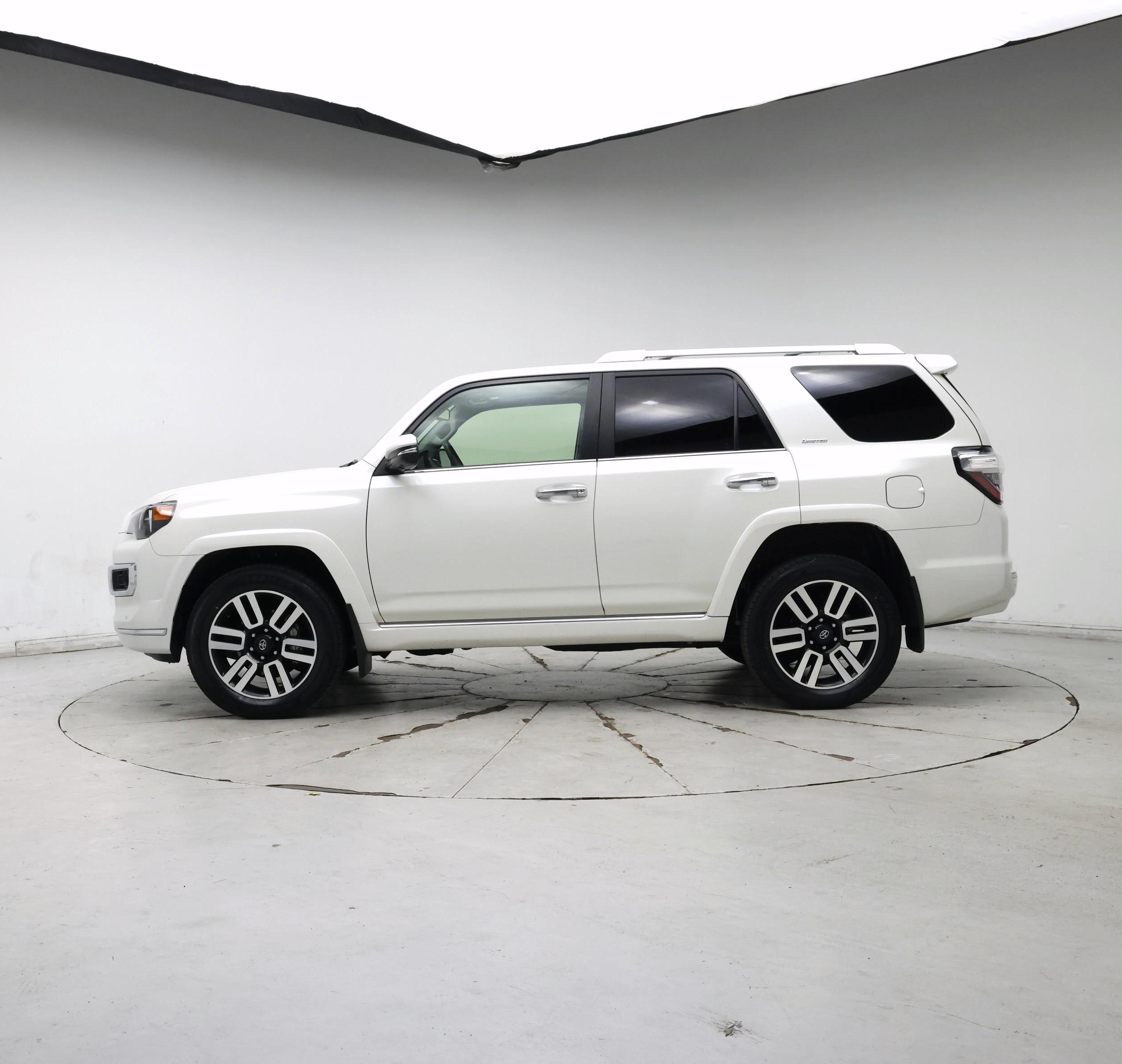Thumbnail: 2023 Toyota 4Runner - 3