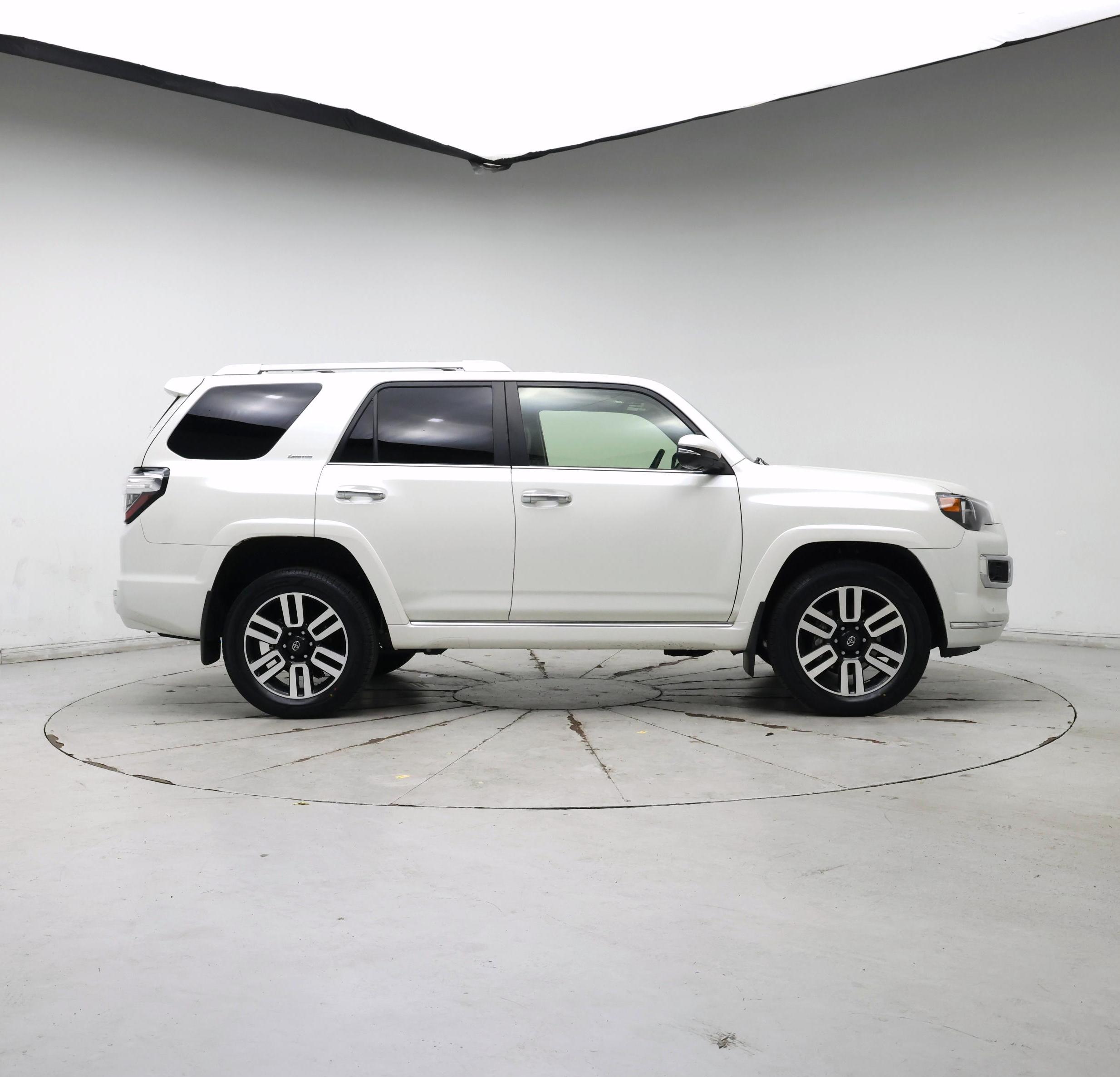 Thumbnail: 2023 Toyota 4Runner - 7