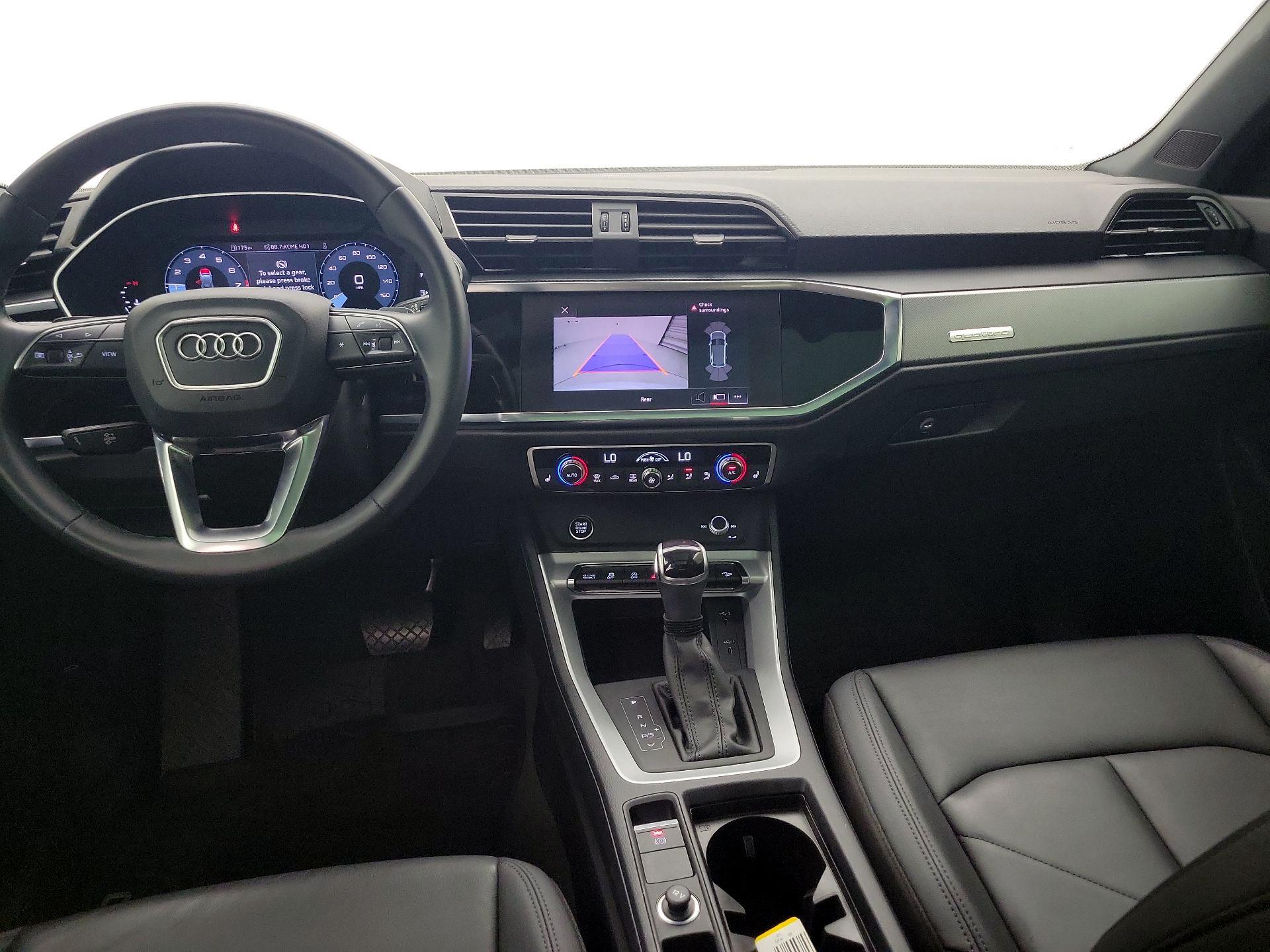 Thumbnail: 2022 Audi Q3 - 9