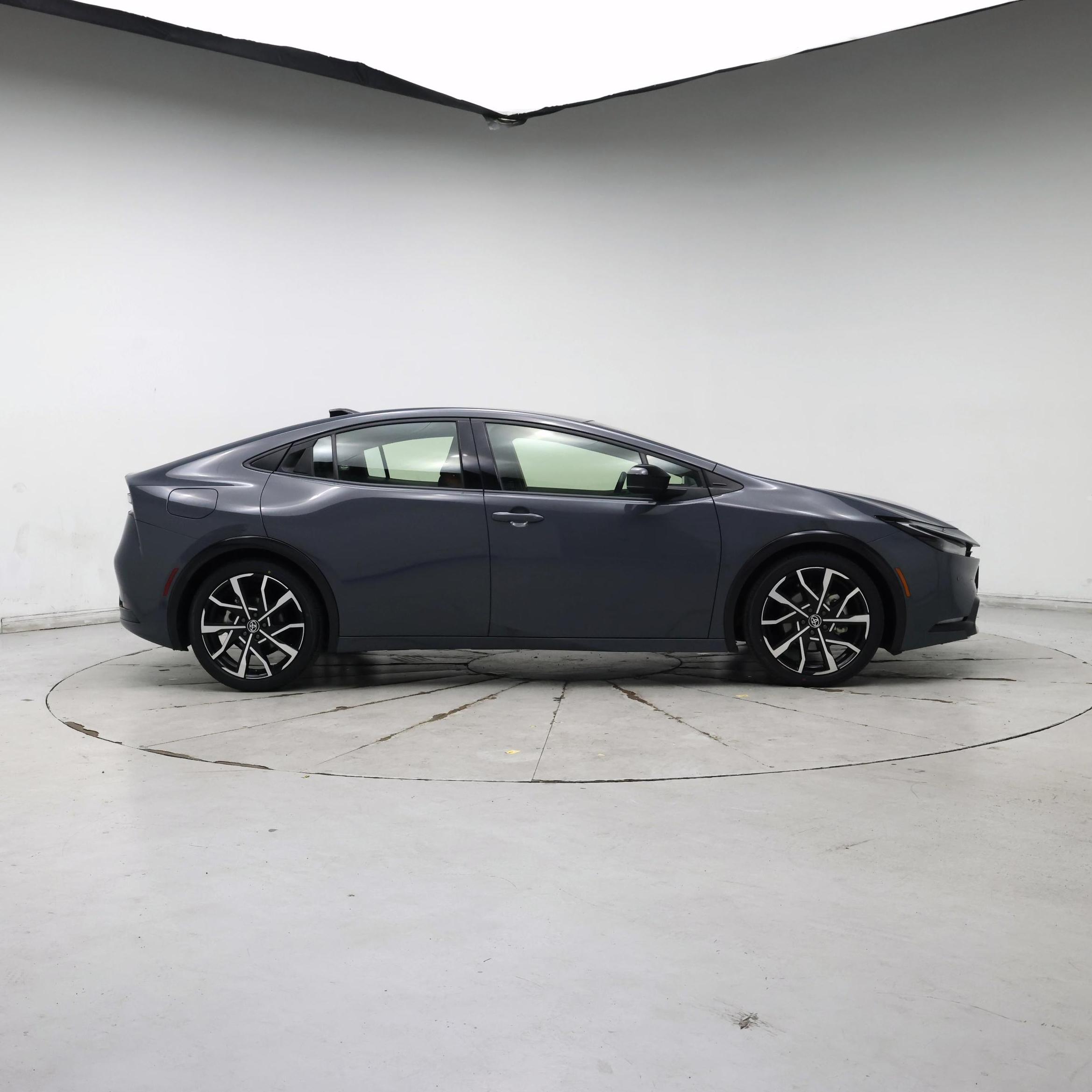 Thumbnail: 2023 Toyota Prius Prime - 7