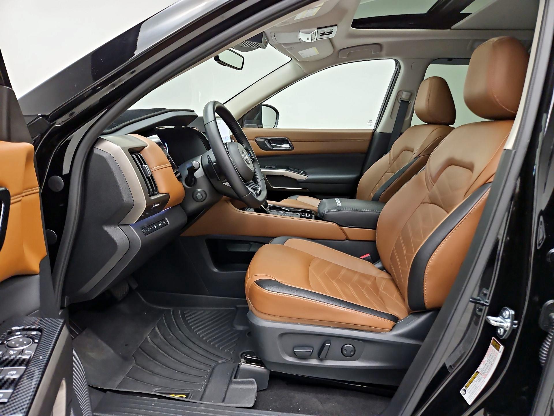 Thumbnail: 2025 Nissan Pathfinder - 11