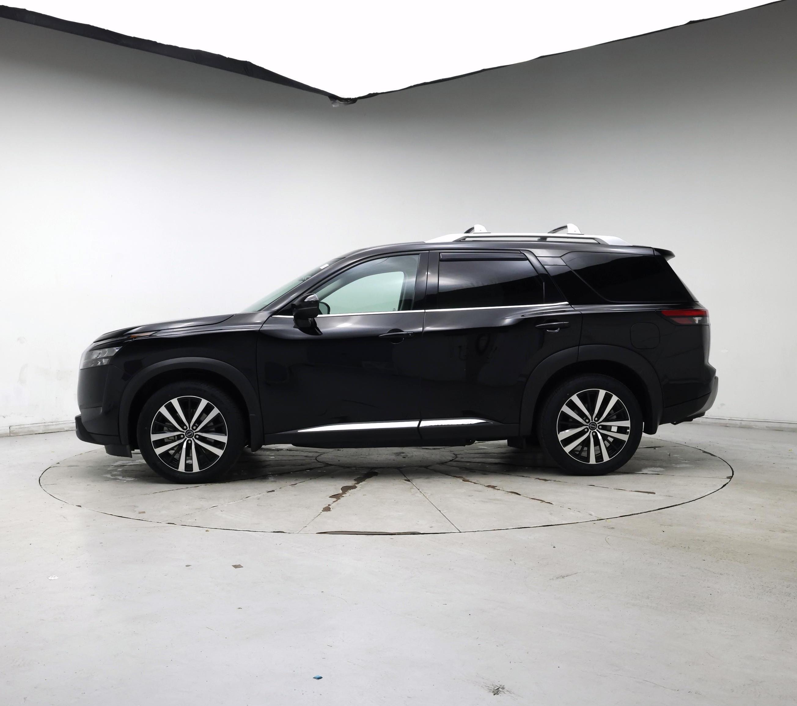 Thumbnail: 2025 Nissan Pathfinder - 3