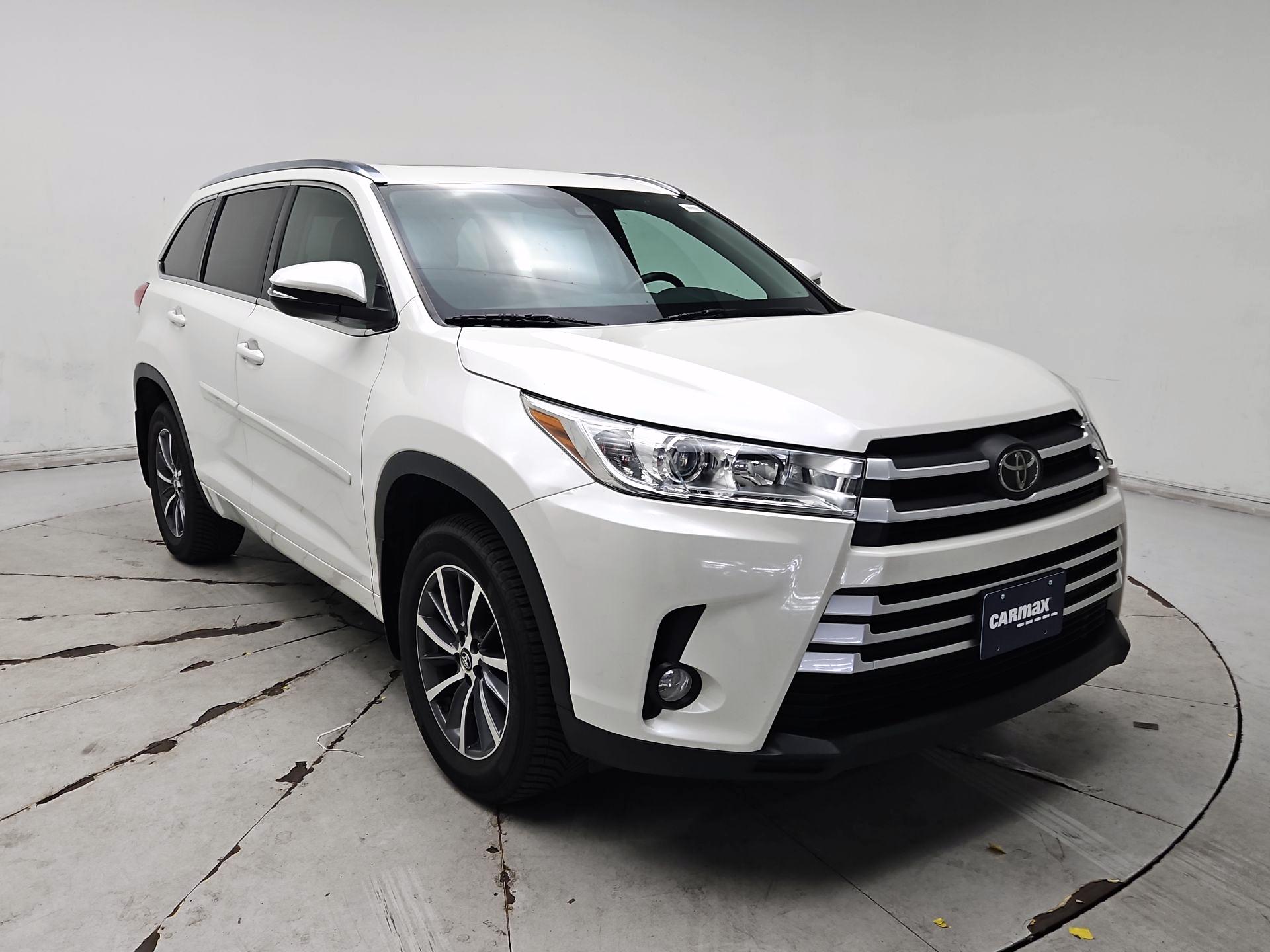 Thumbnail: 2018 Toyota Highlander - 1