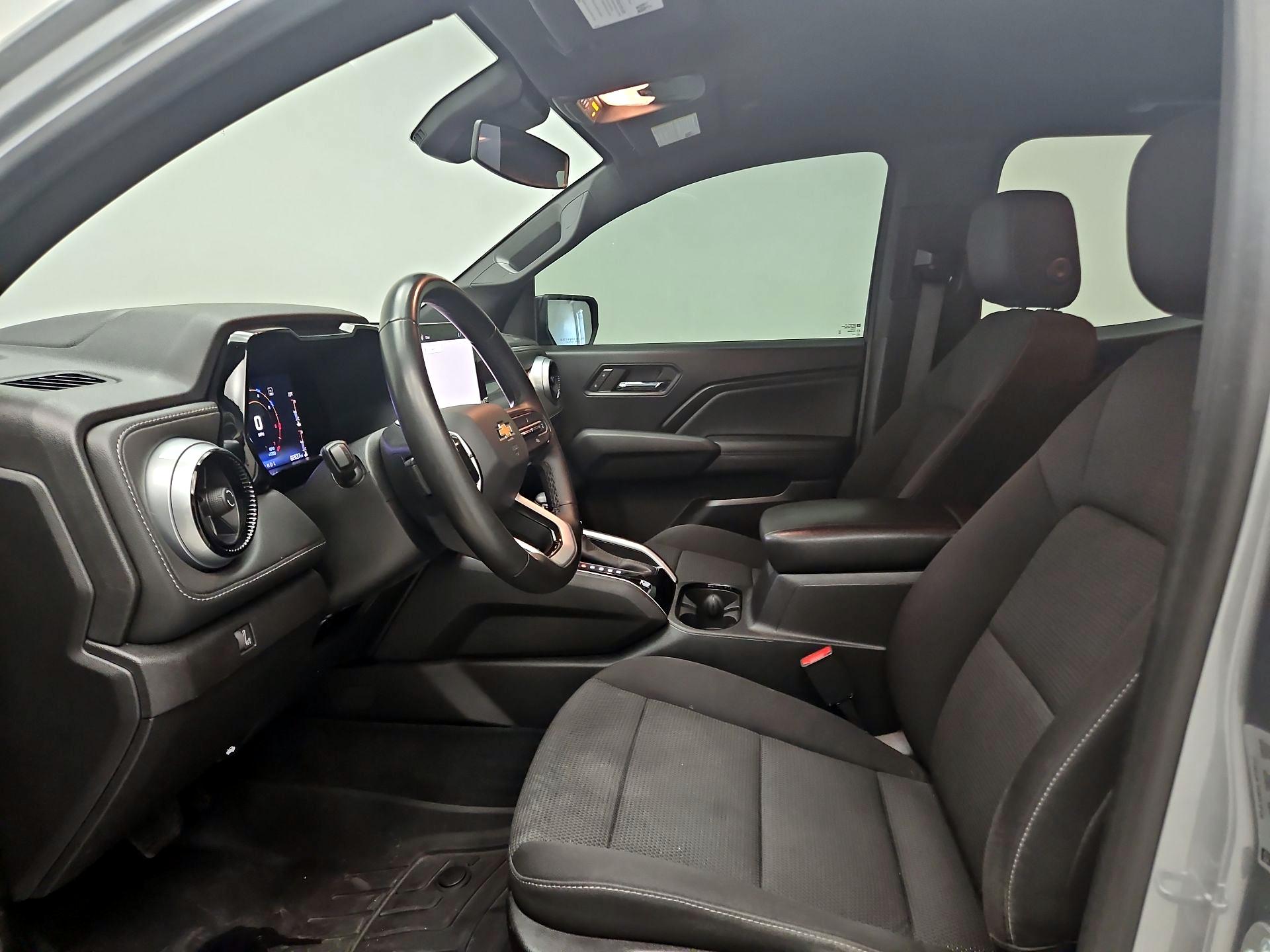 Thumbnail: 2023 Chevrolet Colorado - 11