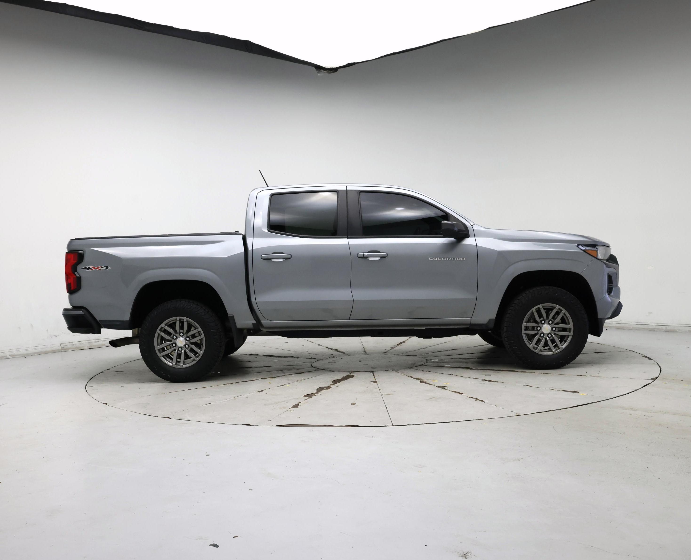 Thumbnail: 2023 Chevrolet Colorado - 7