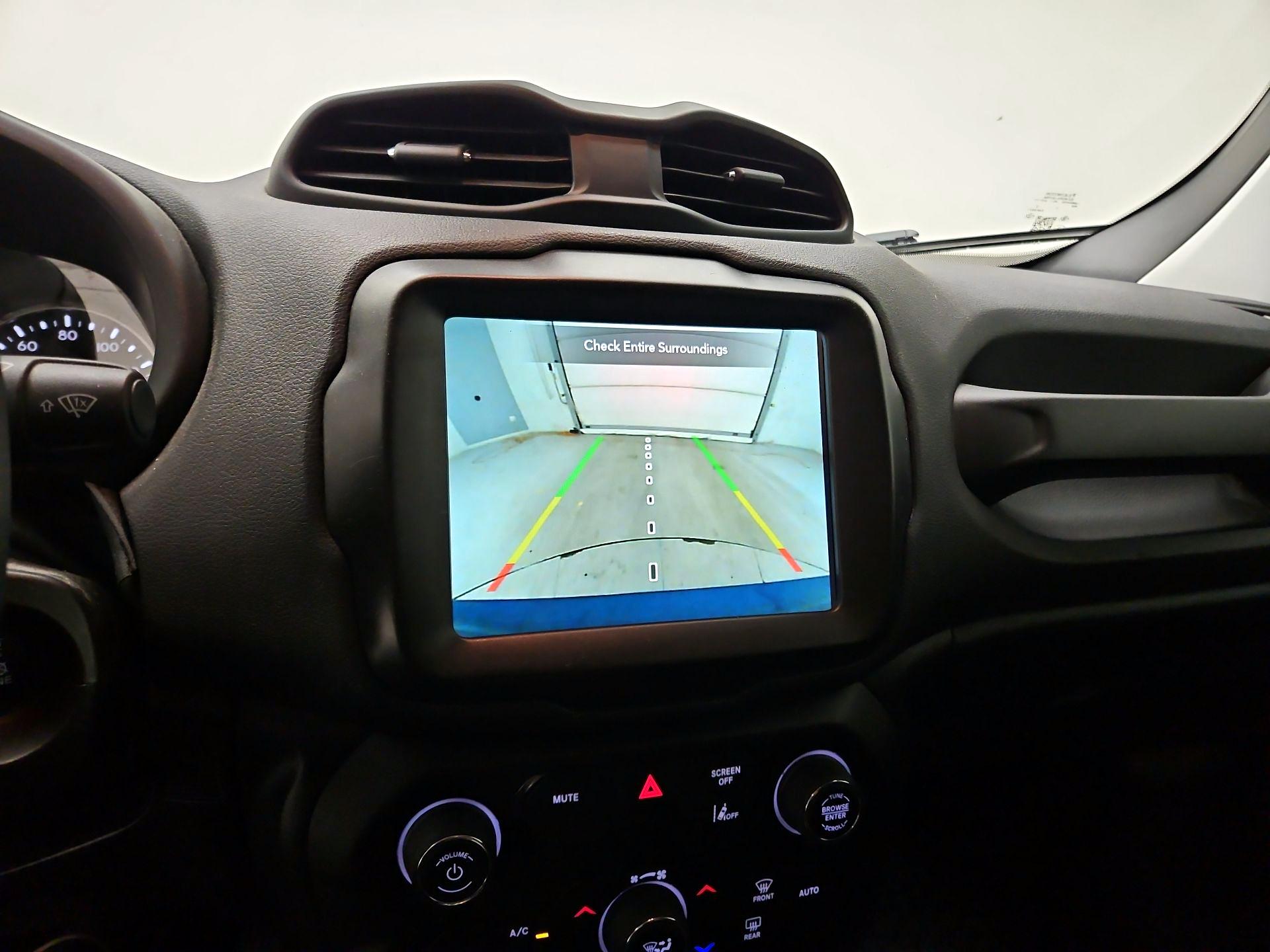 Thumbnail: 2022 Jeep Renegade - 15
