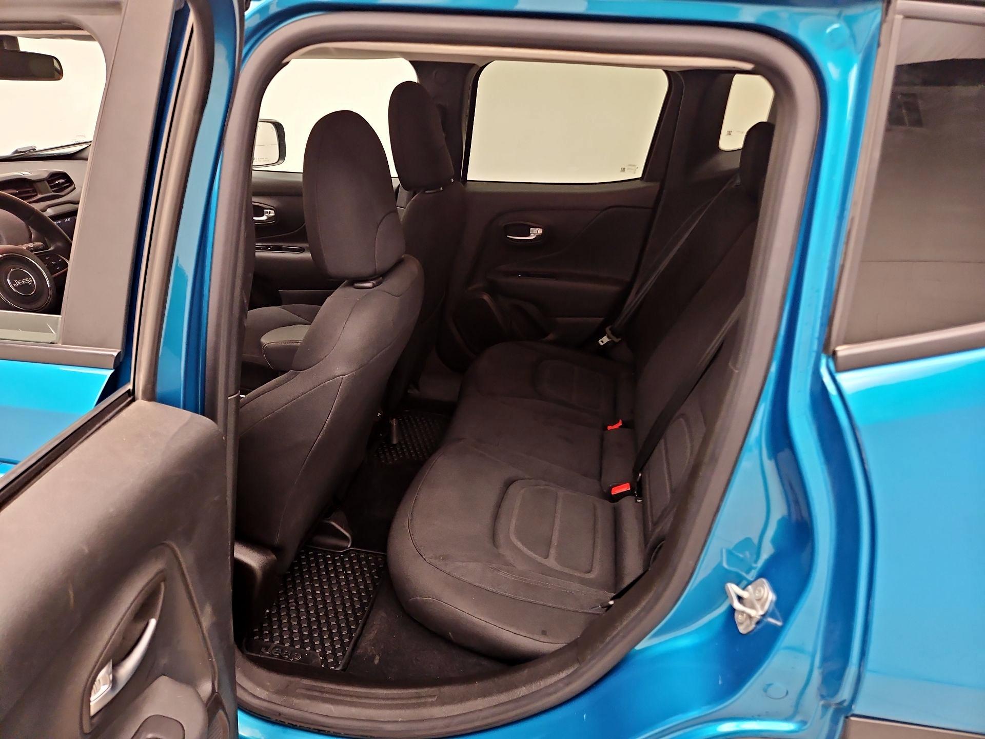 Thumbnail: 2022 Jeep Renegade - 20