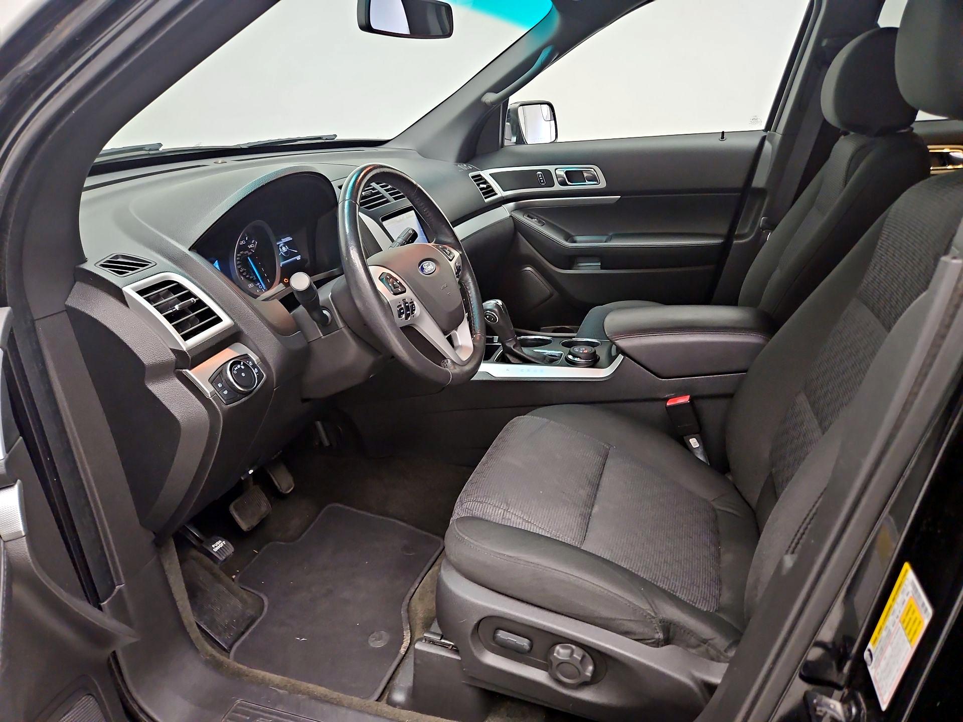 Thumbnail: 2014 Ford Explorer - 11