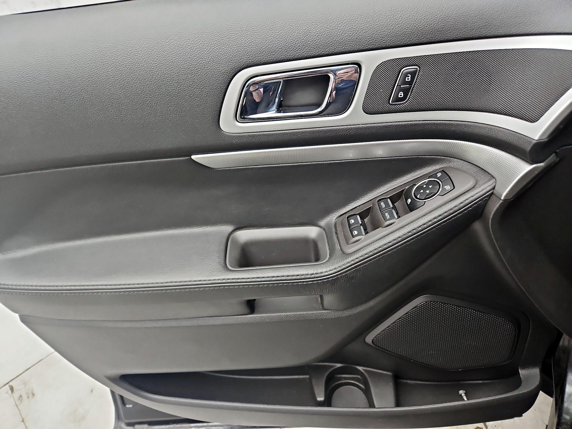 Thumbnail: 2014 Ford Explorer - 12