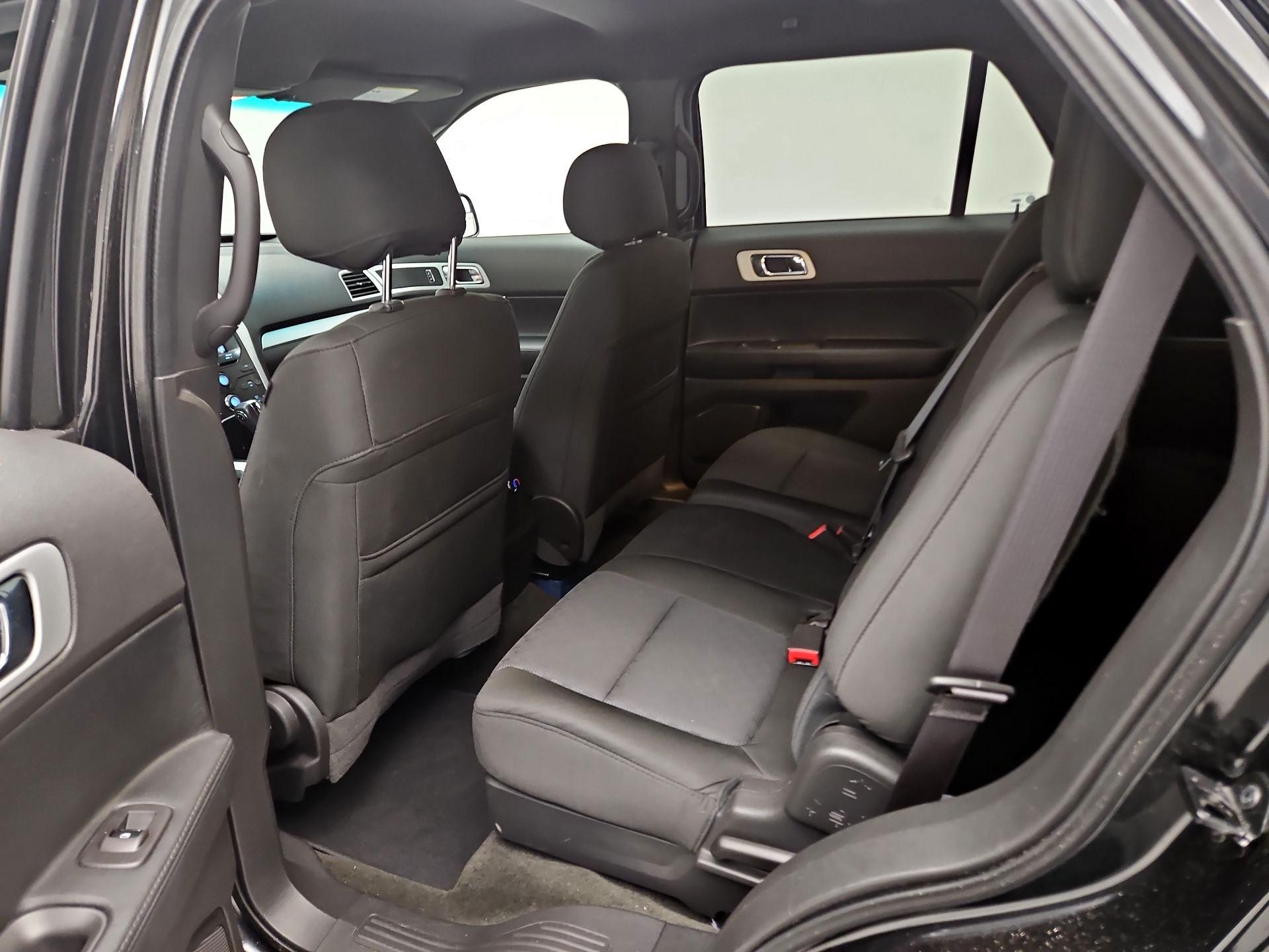 Thumbnail: 2014 Ford Explorer - 20
