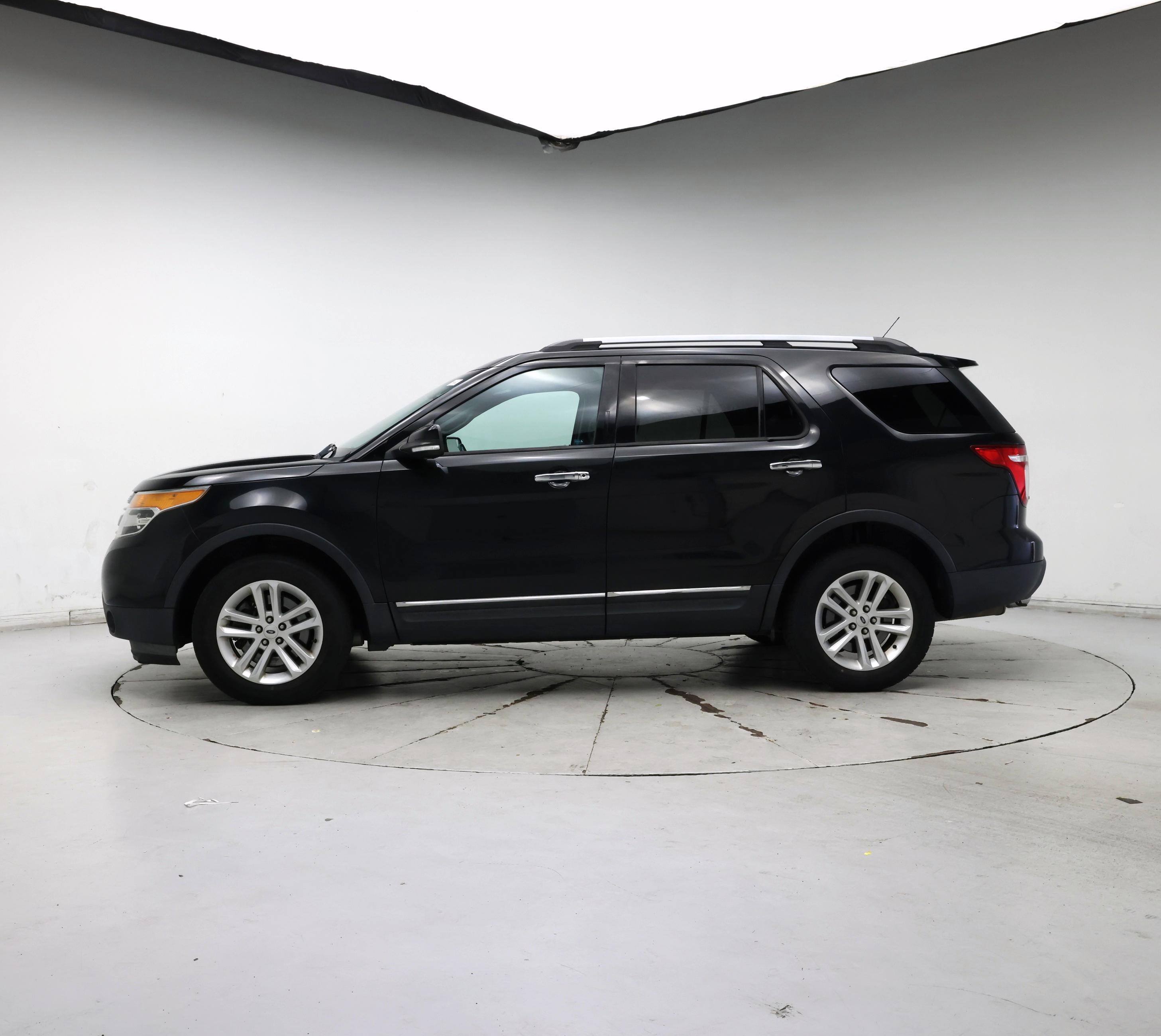 Thumbnail: 2014 Ford Explorer - 3