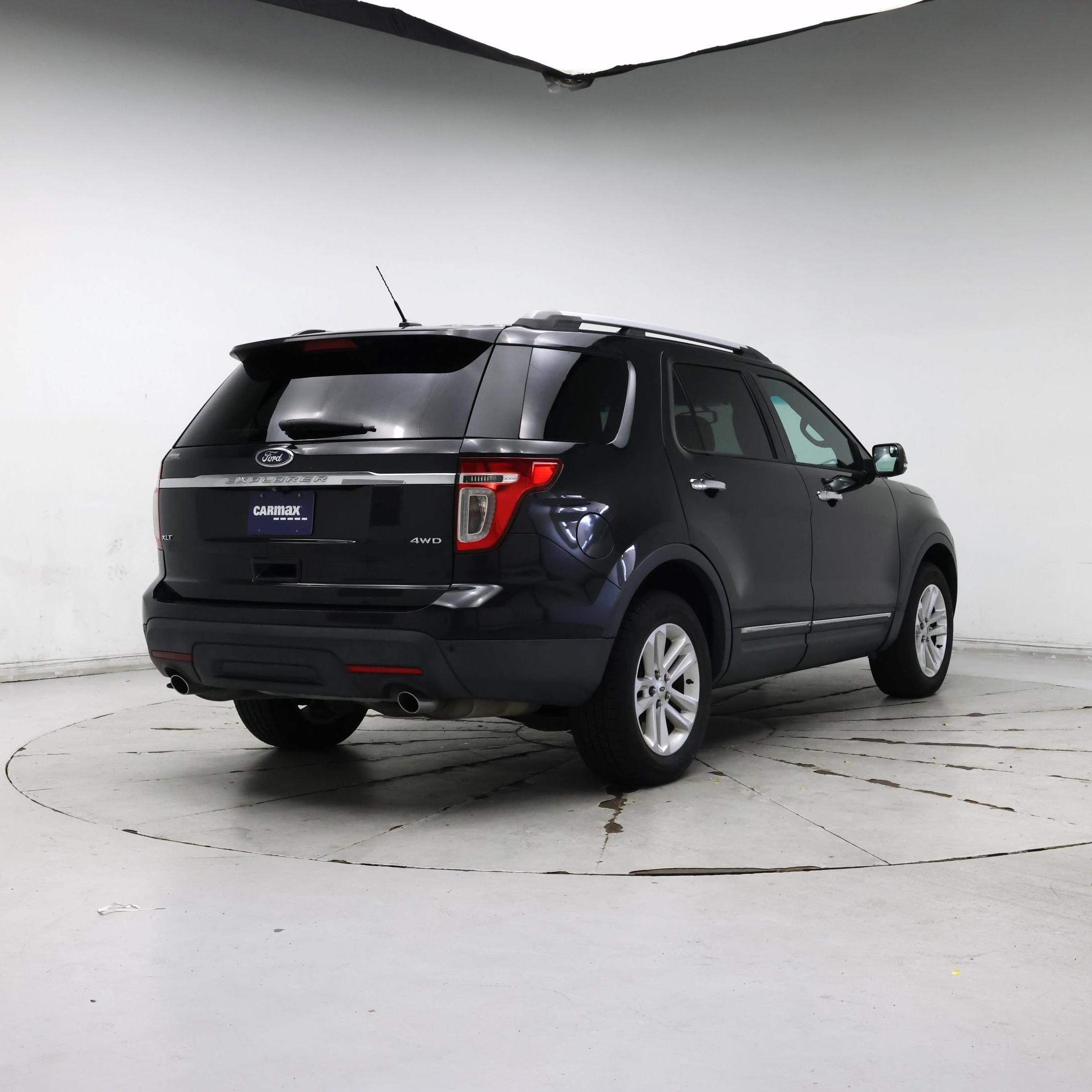 Thumbnail: 2014 Ford Explorer - 8