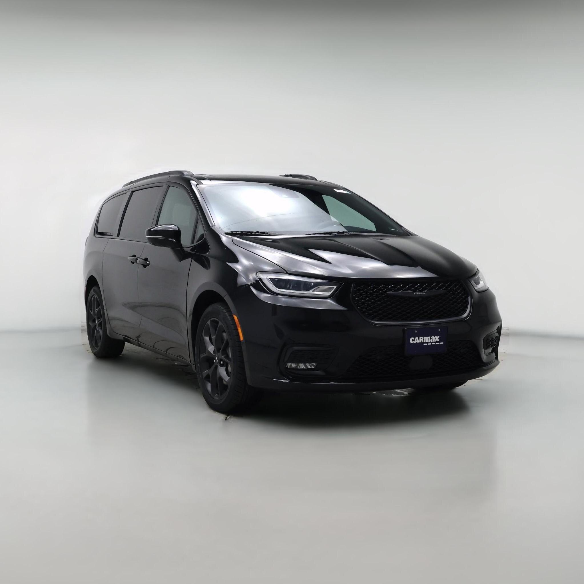 Thumbnail: 2023 Chrysler Pacifica - 1