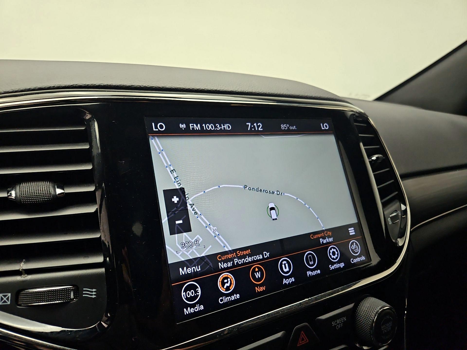 Thumbnail: 2020 Jeep Grand Cherokee - 14