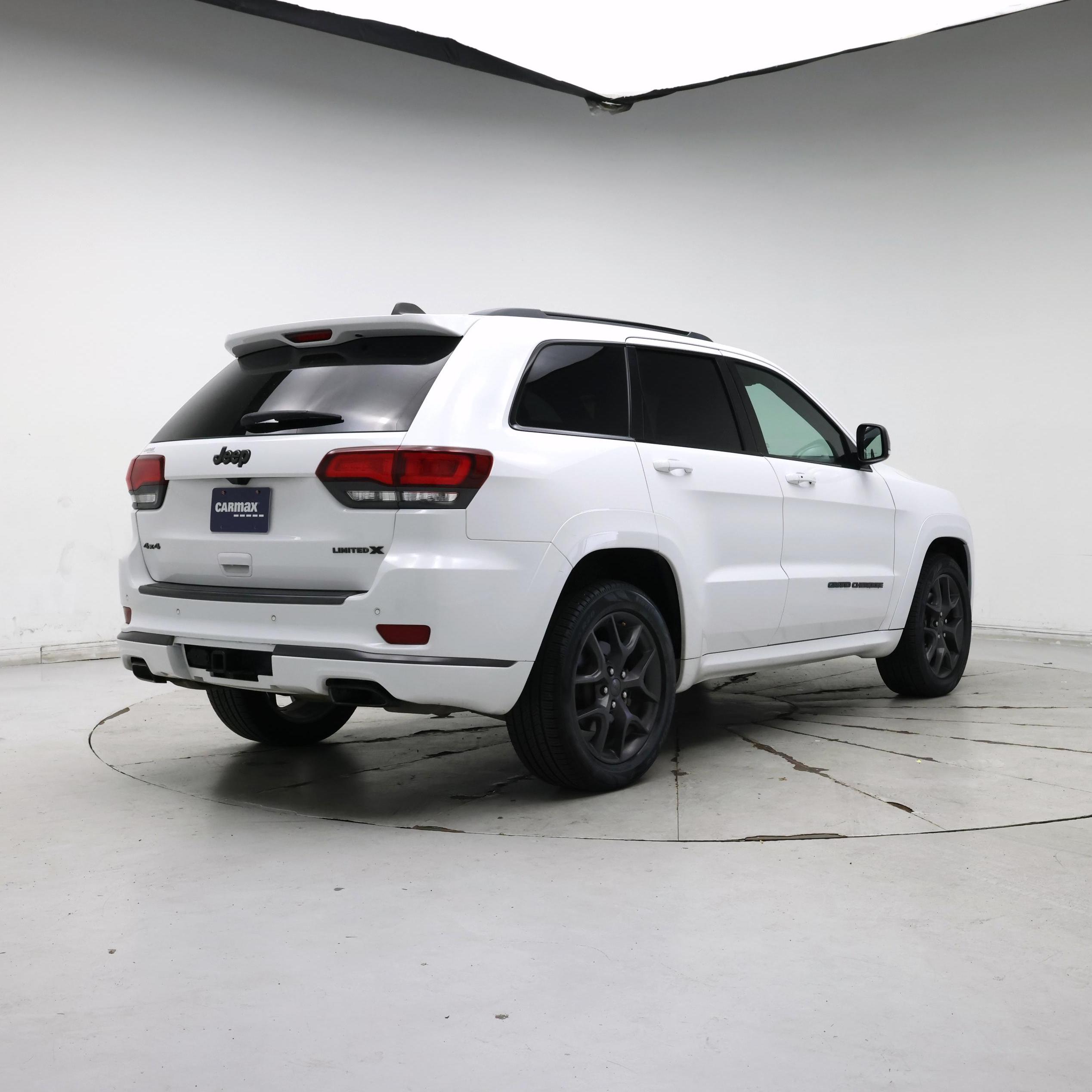 Thumbnail: 2020 Jeep Grand Cherokee - 8