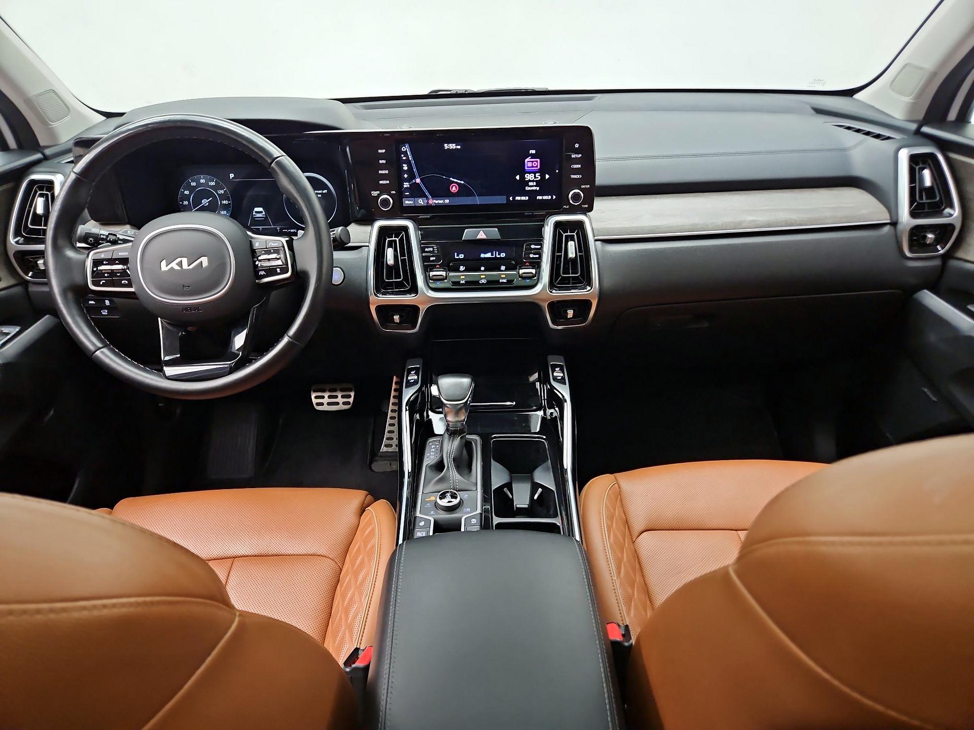 Thumbnail: 2022 Kia Sorento - 9
