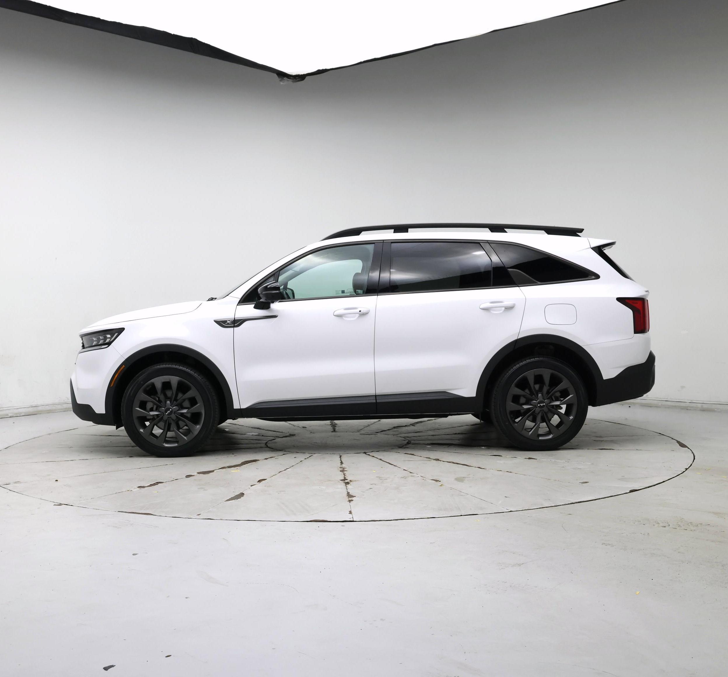 Thumbnail: 2022 Kia Sorento - 3