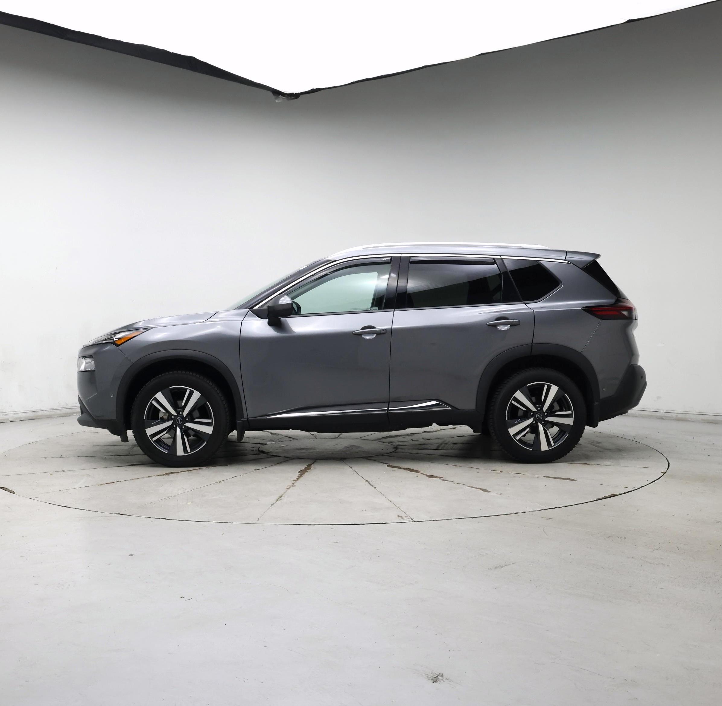 Thumbnail: 2023 Nissan Rogue - 3