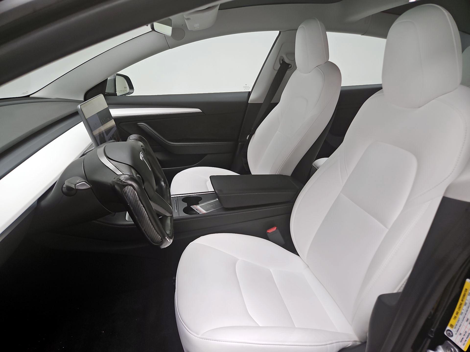 Thumbnail: 2022 Tesla Model 3 - 11