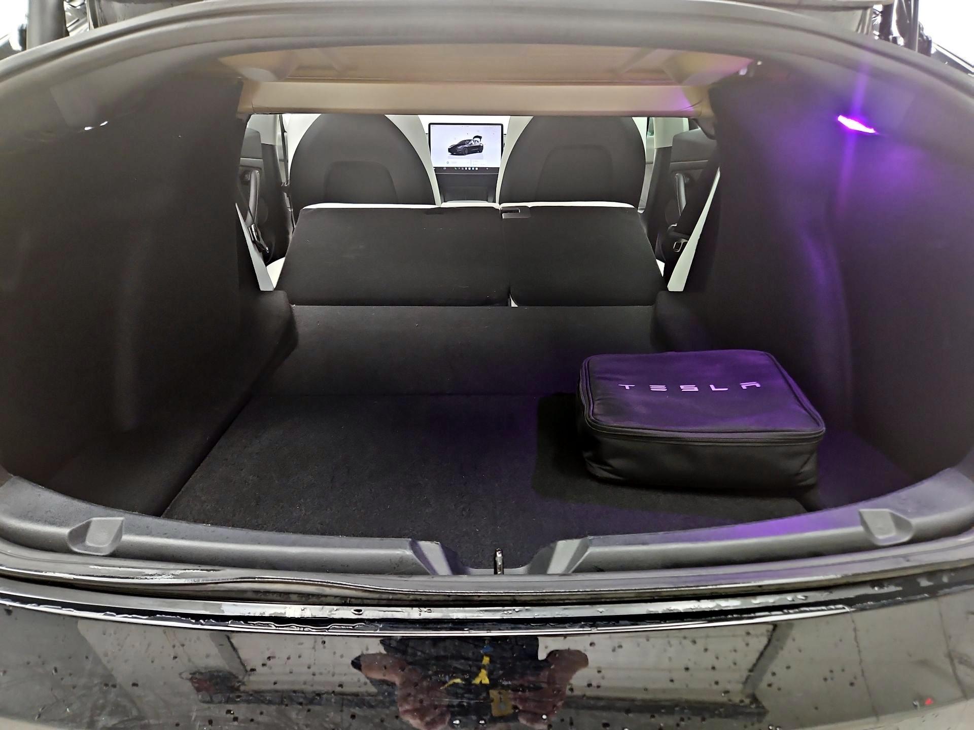 Thumbnail: 2022 Tesla Model 3 - 20