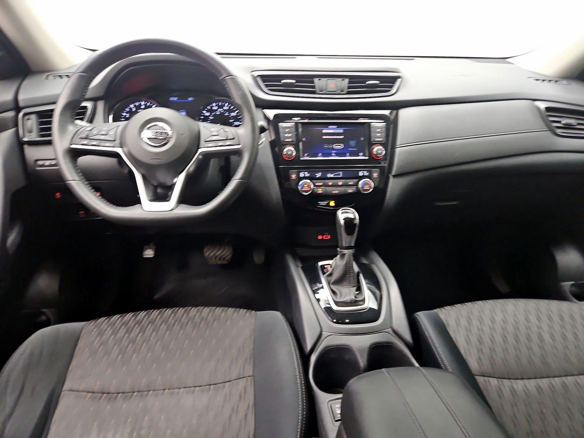 Thumbnail: 2018 Nissan Rogue - 9