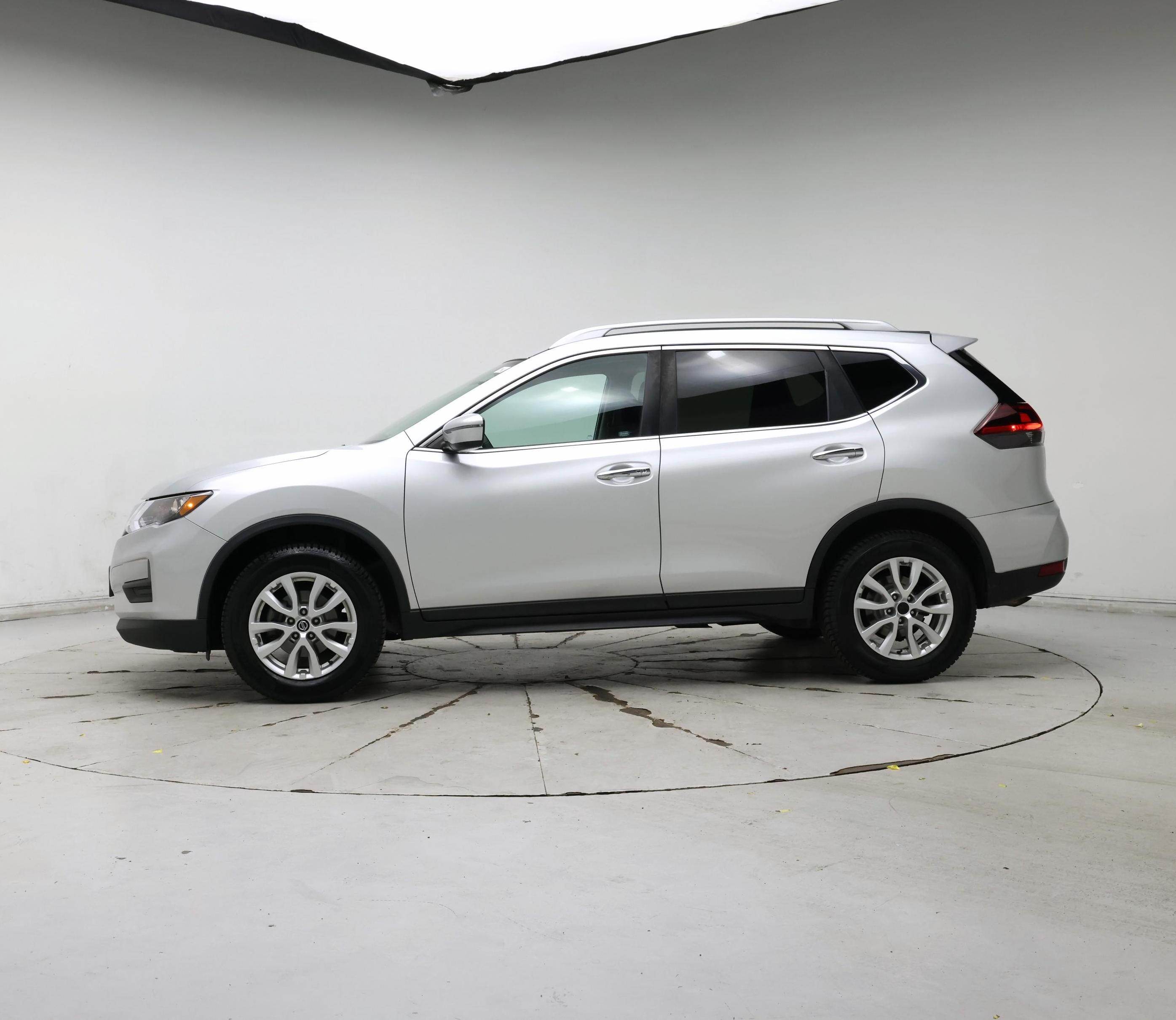 Thumbnail: 2018 Nissan Rogue - 3