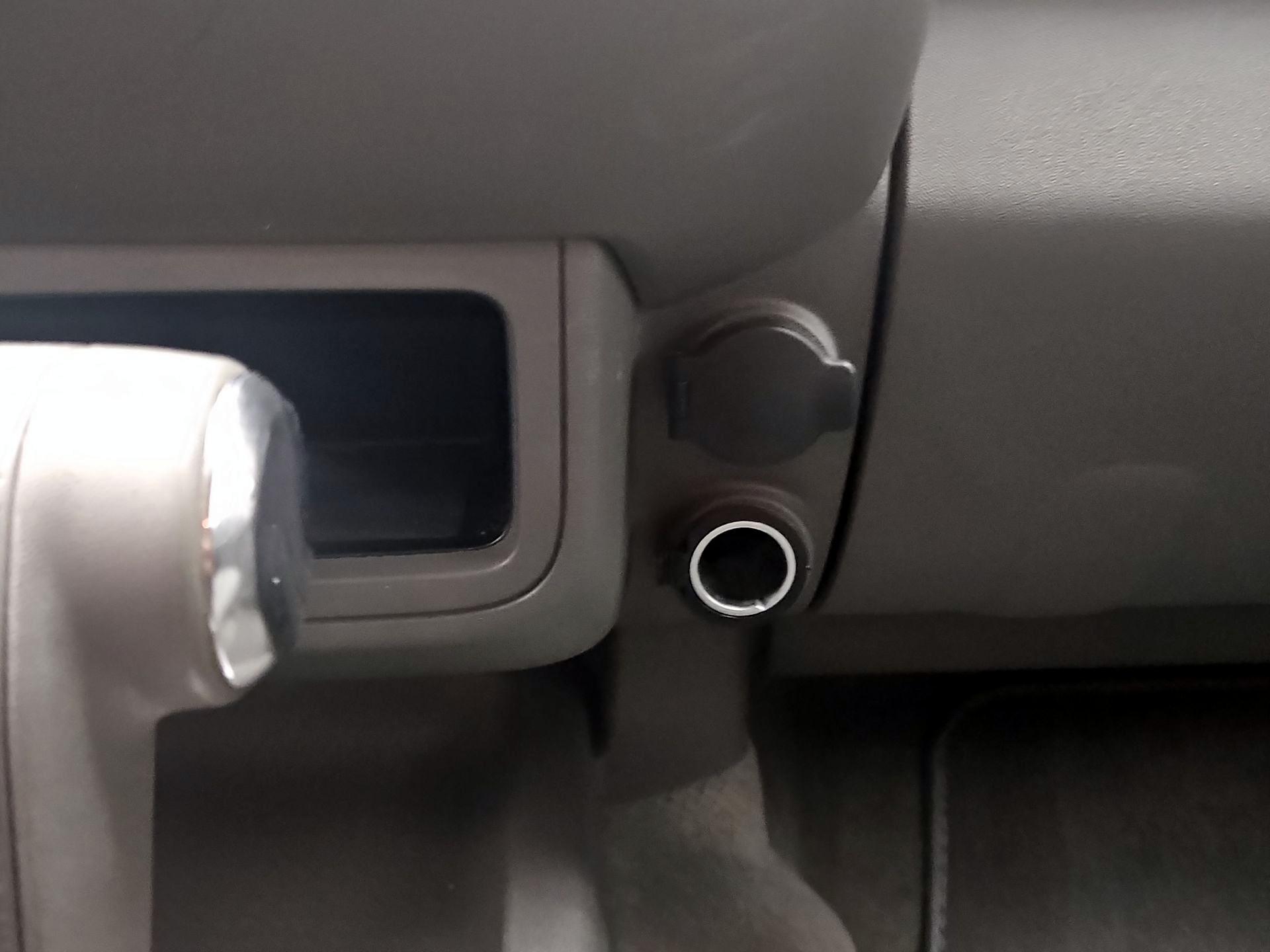 Thumbnail: 2016 Nissan Frontier - 17
