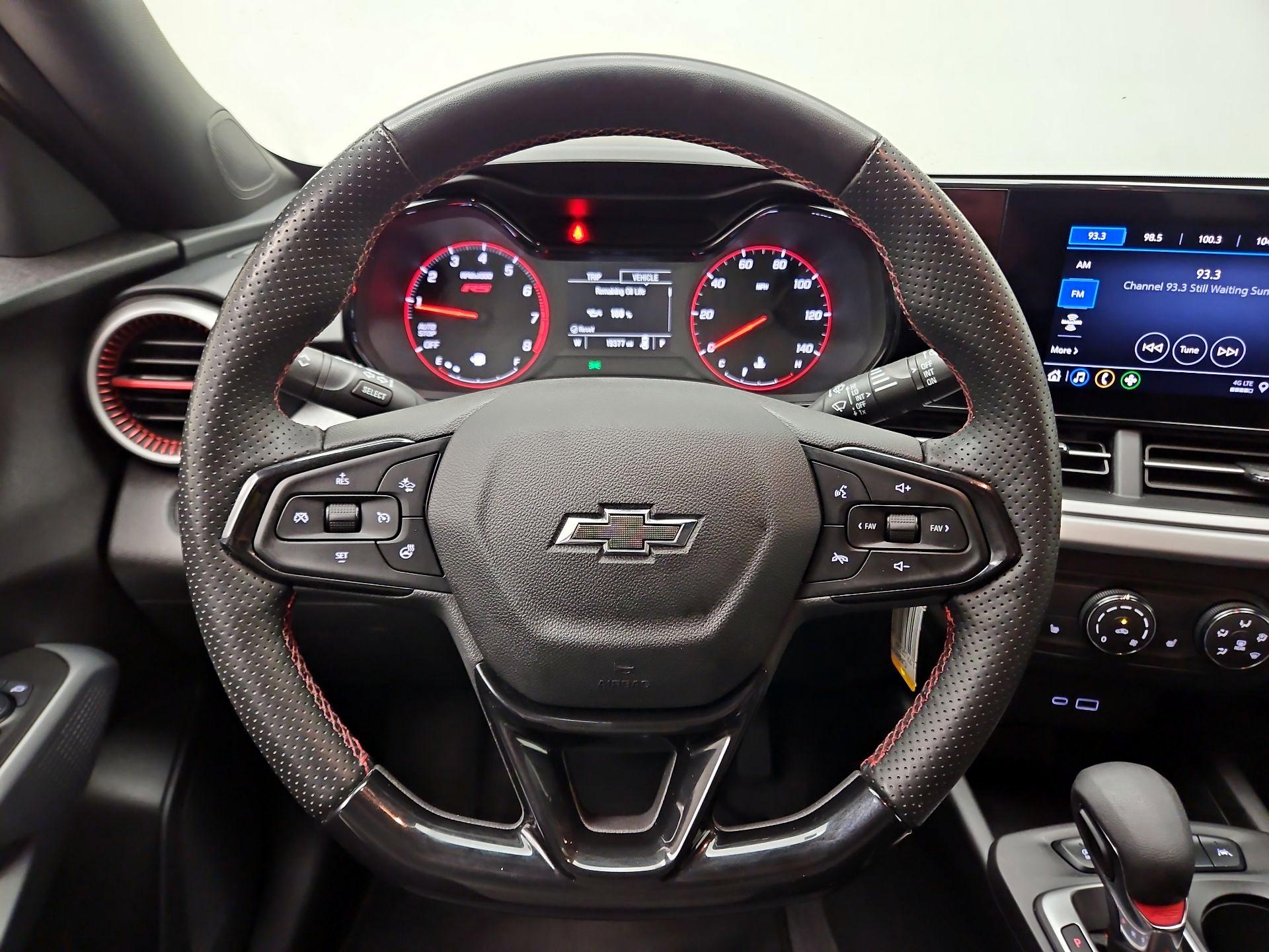 Thumbnail: 2024 Chevrolet Trax - 10