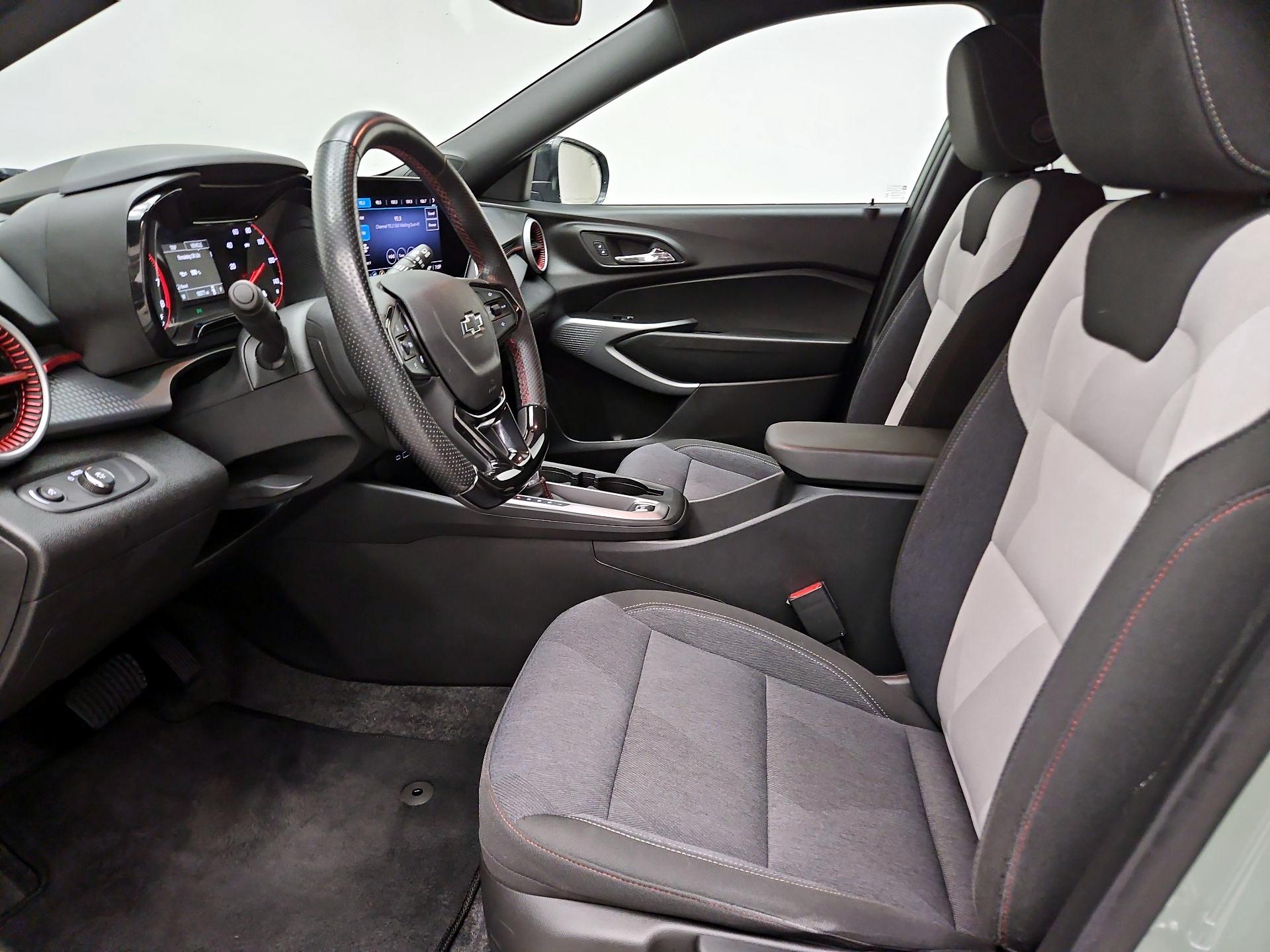 Thumbnail: 2024 Chevrolet Trax - 11