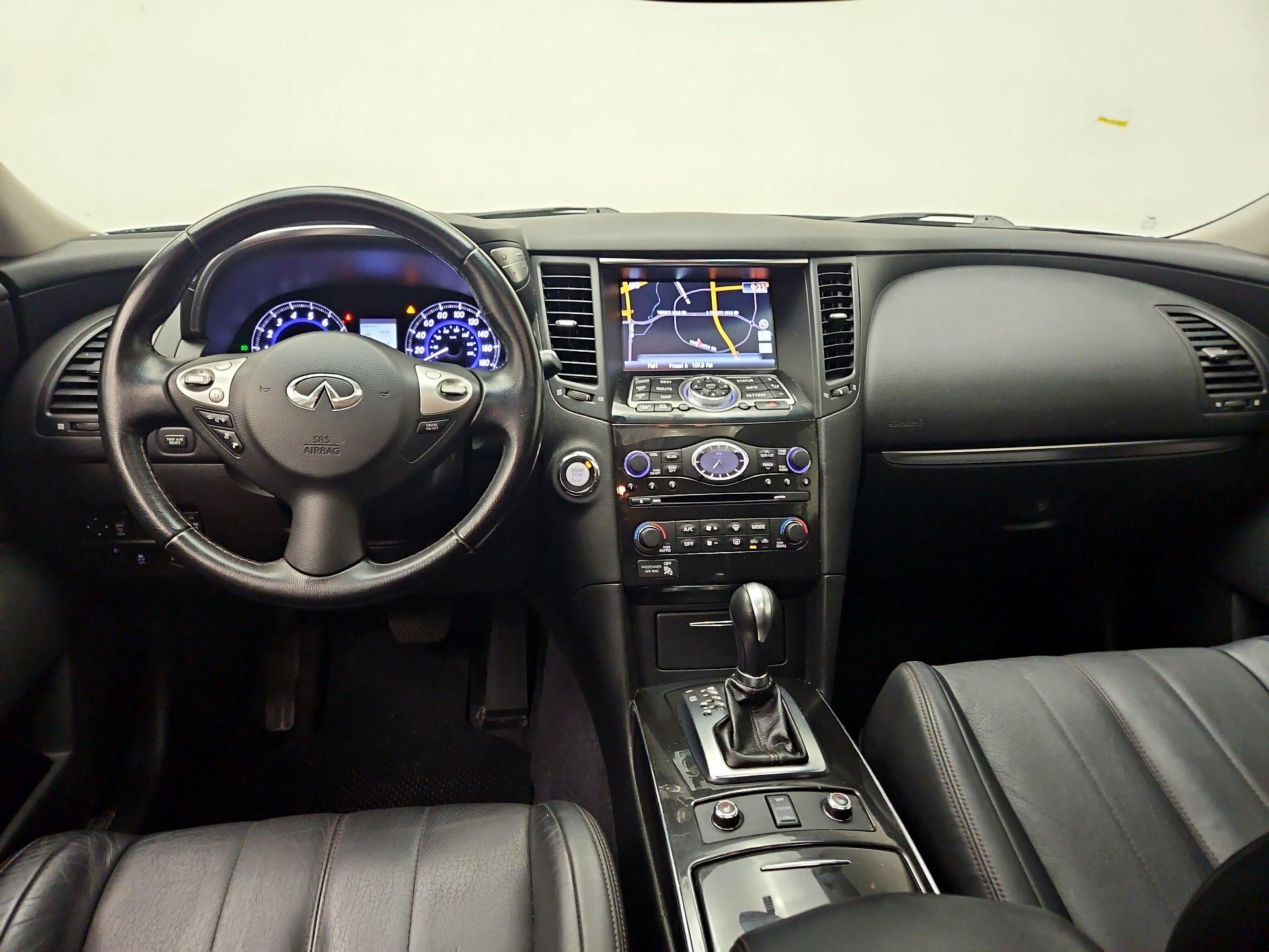 Thumbnail: 2015 INFINITI QX70 - 9