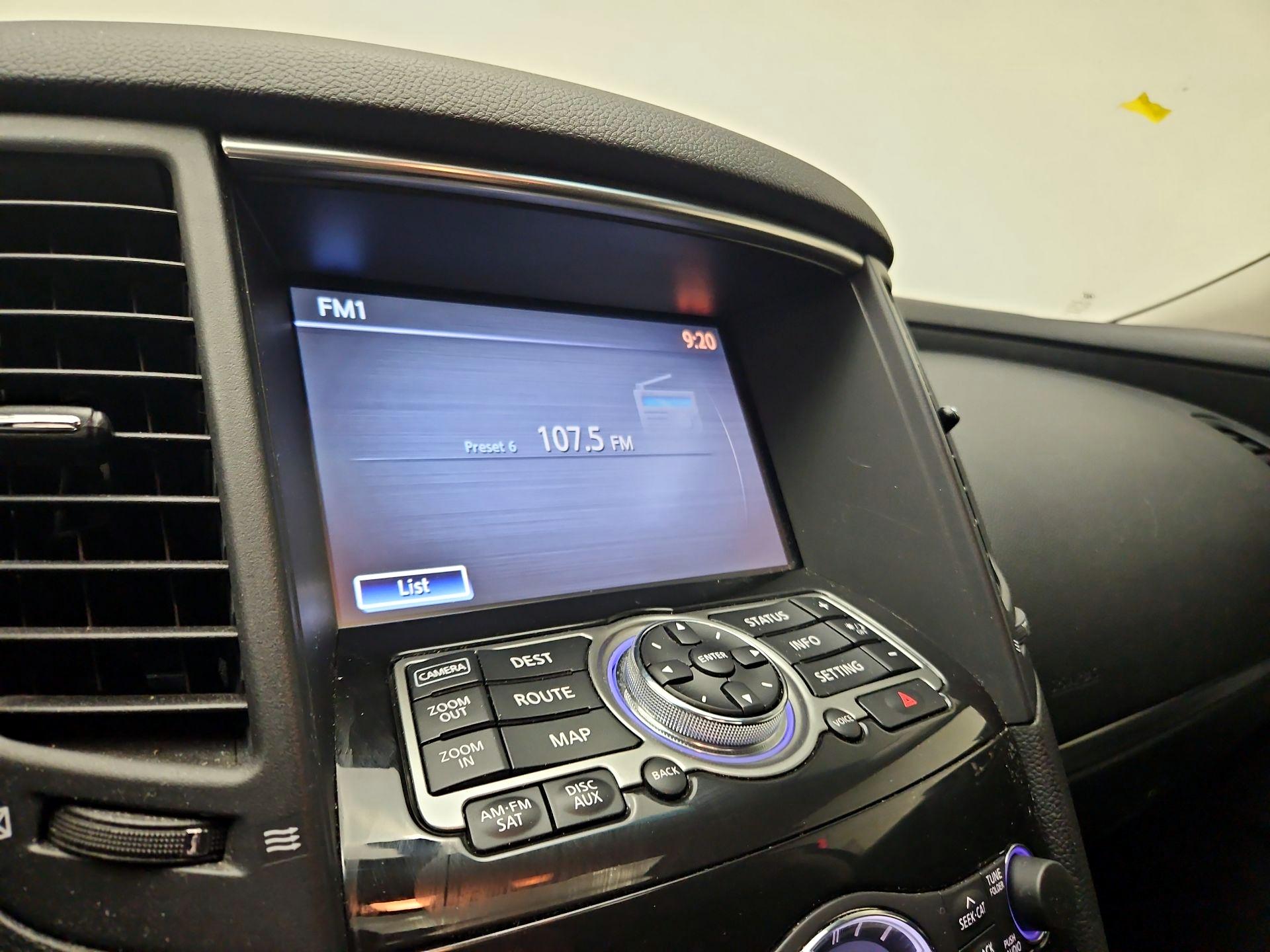 Thumbnail: 2015 INFINITI QX70 - 16