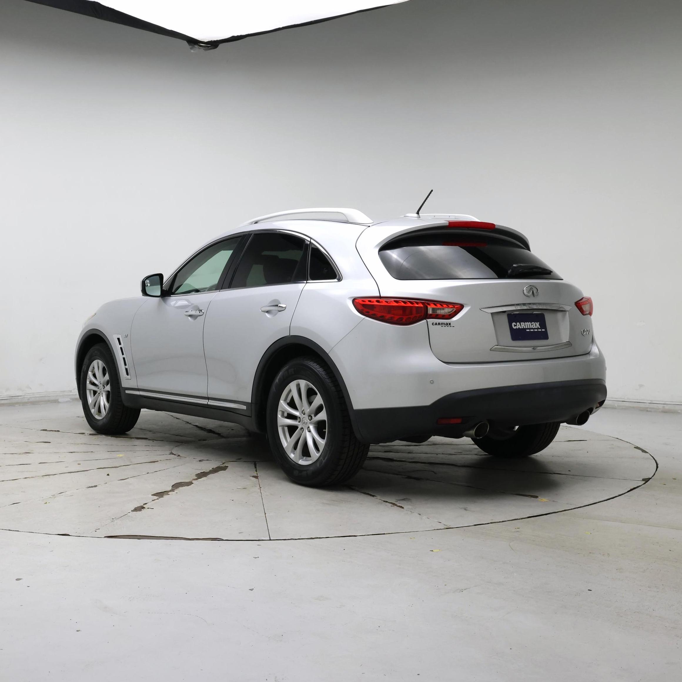 Thumbnail: 2015 INFINITI QX70 - 2