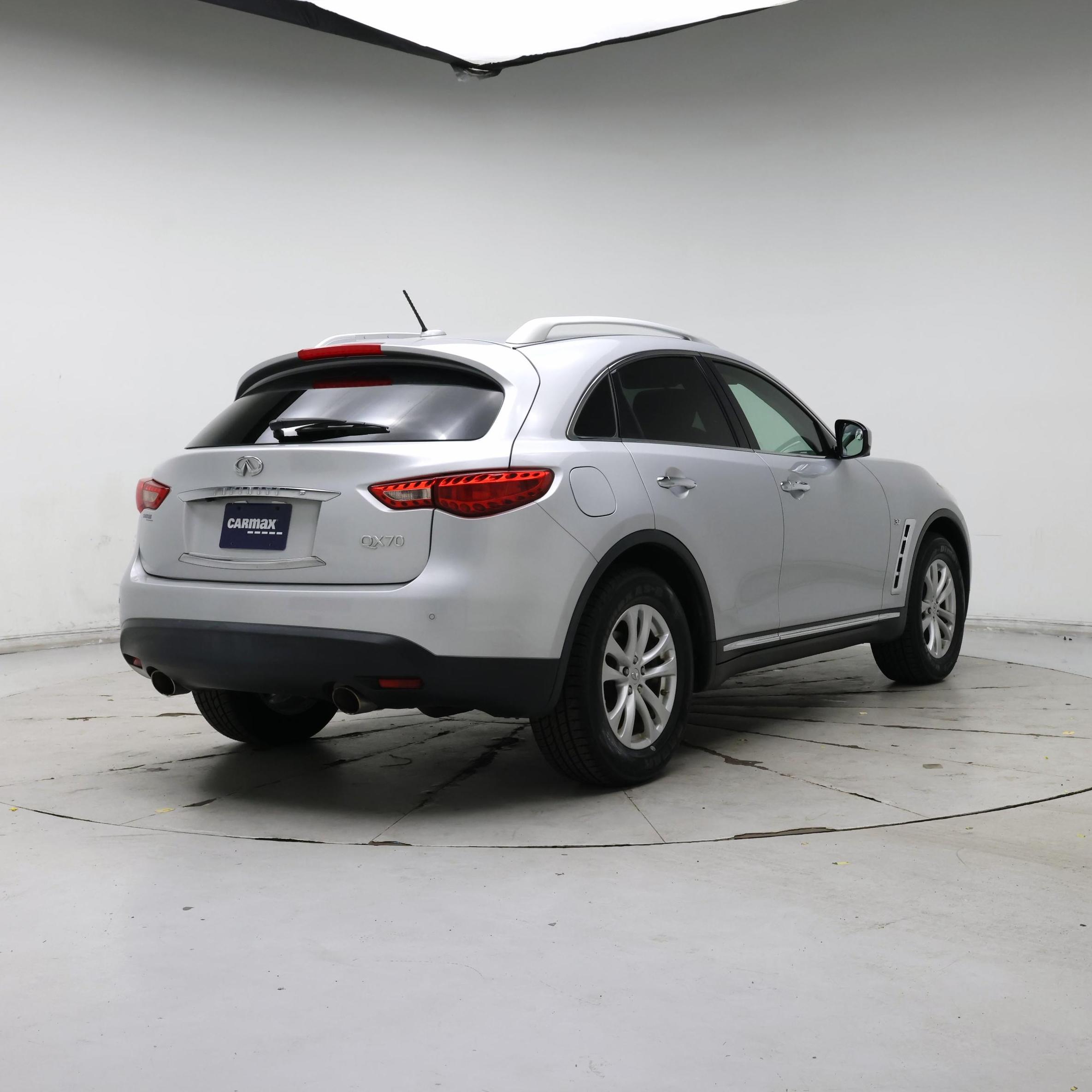 Thumbnail: 2015 INFINITI QX70 - 8