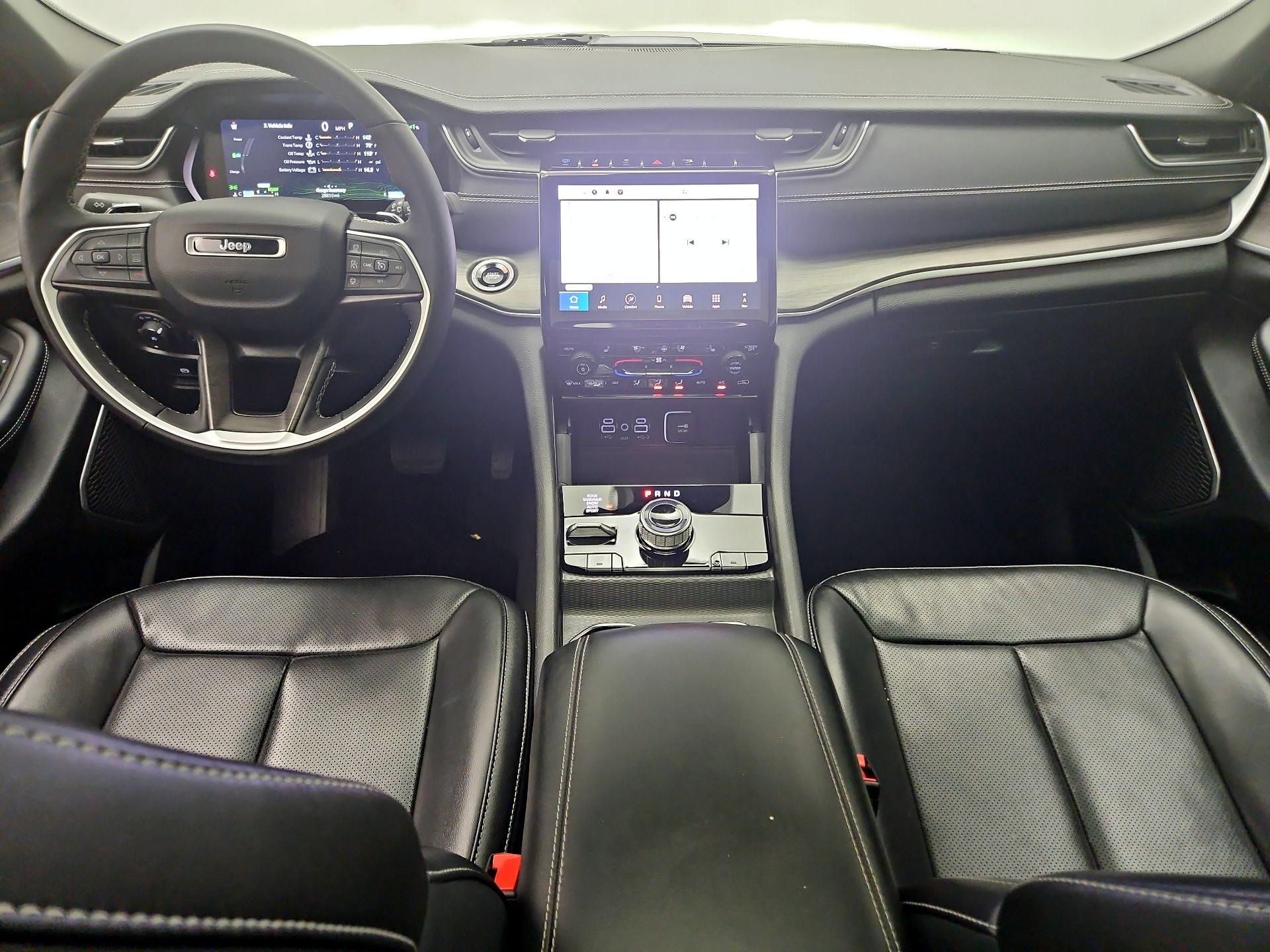 Thumbnail: 2024 Jeep Grand Cherokee - 9
