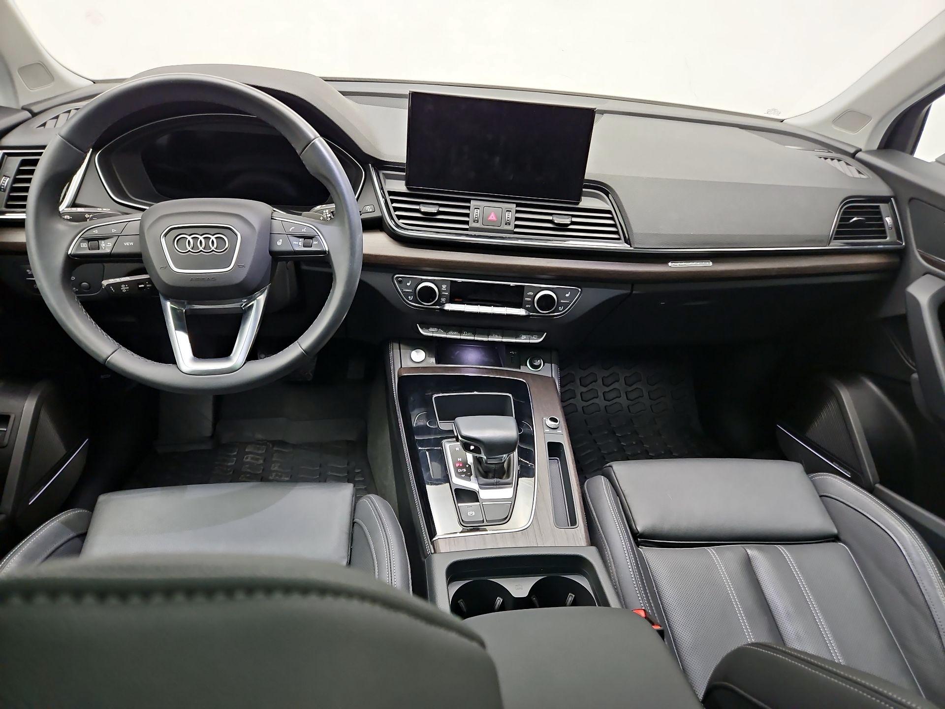 Thumbnail: 2023 Audi Q5 - 9