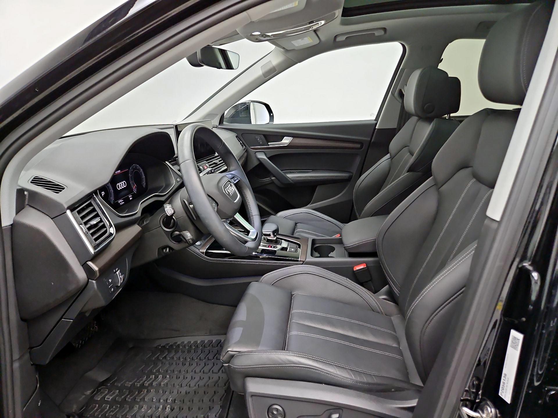 Thumbnail: 2023 Audi Q5 - 11