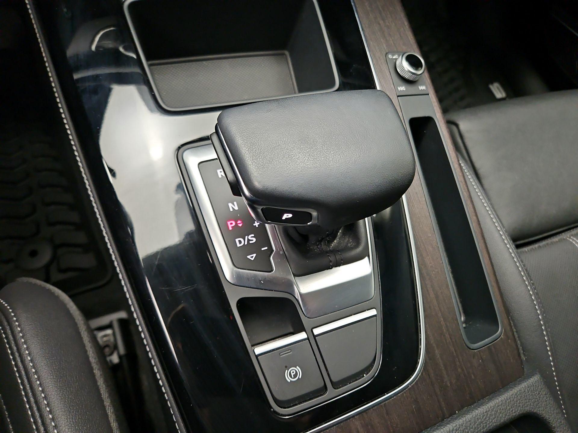 Thumbnail: 2023 Audi Q5 - 18